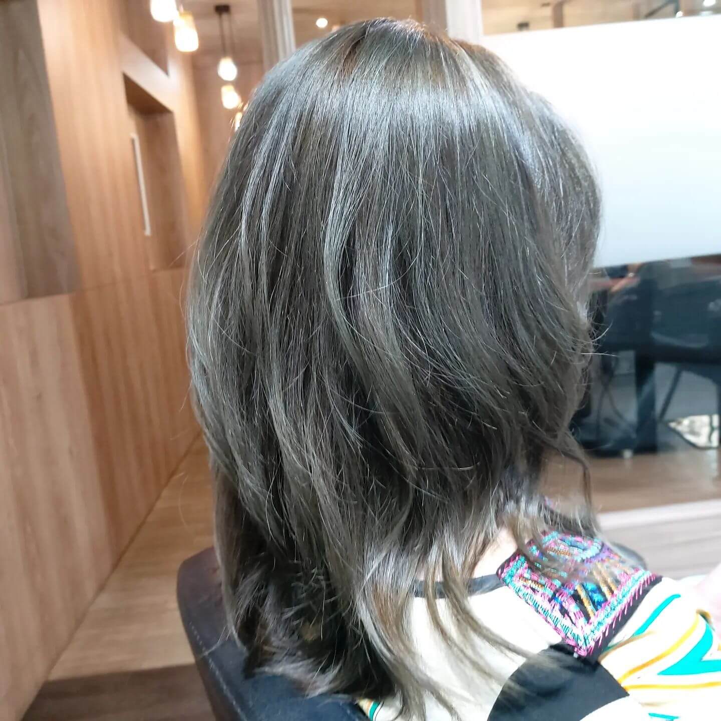 Cut+Highlight +color +olaplex +treatment Milbon  ️Free parking available
สามารถโทรจองคิวได้ที่
02-042-8385
LINE Account : https://lin