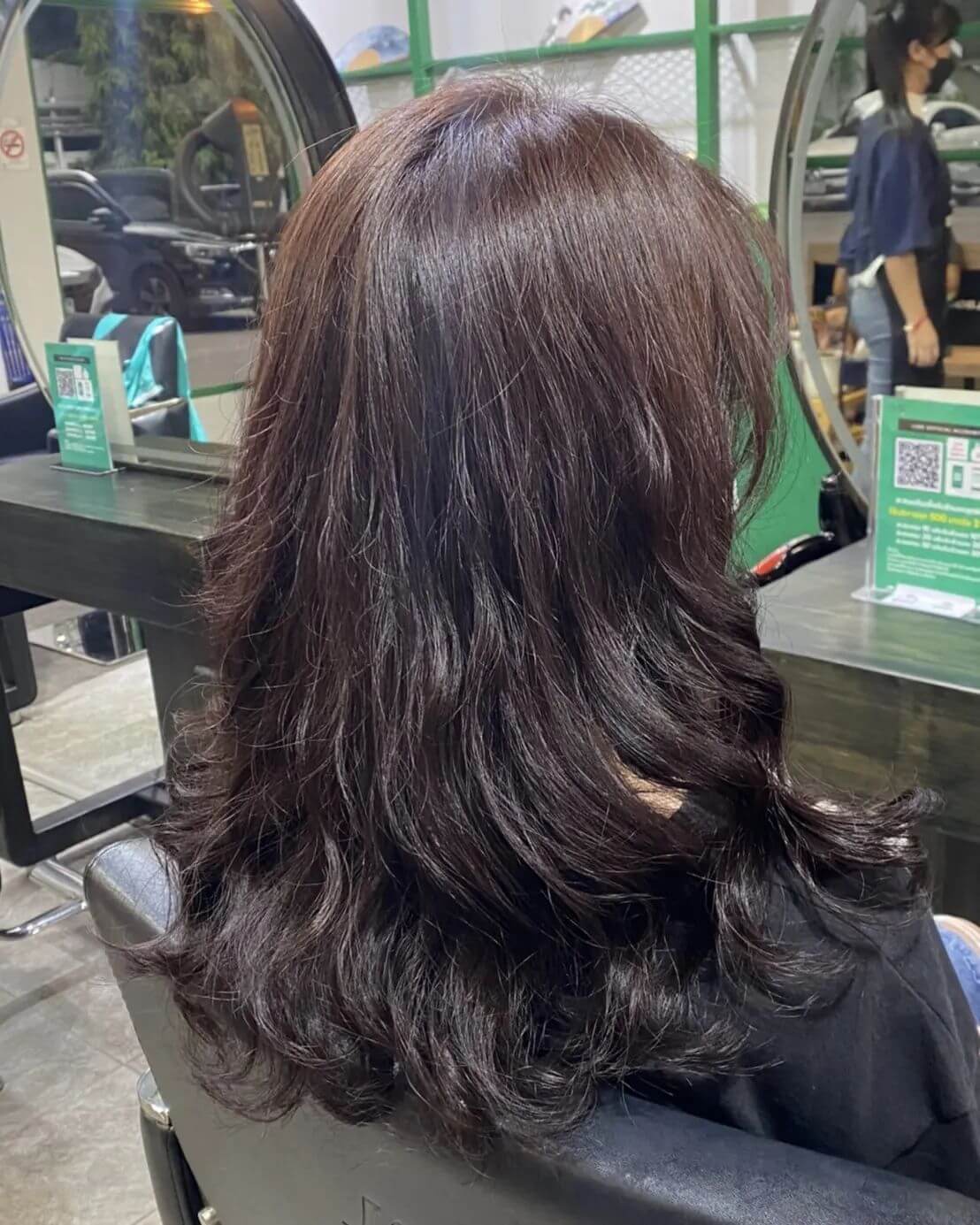 Cut+perm +color +olaplex +treatment Milbon4 step  ️Free parking available
สามารถโทรจองคิวได้ที่
02-042-8385
LINE Account : https://lin