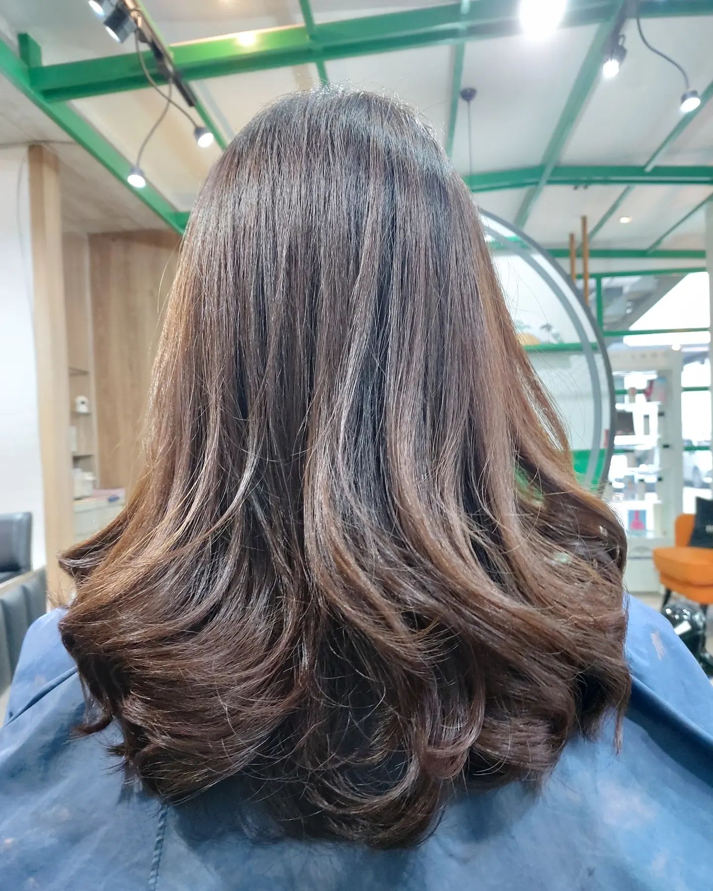 Cut+Digital perm +treatment Milbon  ️Free parking available
สามารถโทรจองคิวได้ที่
02-042-8385
LINE Account : https://lin.ee/3NZFLGo
หรือทางเว็บไซด์
https://lilachokkaido.com/booking/
ทางไปเลือก VIP Gift Voucher↓
https://www.gowabi.com/en/provider/lilac-by-106-hair  #ร้านเสริมสวย #ร้านเสริมสวยทองหล่อซอย5 #ทองหล่อซอย5 #thonglorsoi5 #salon #thonglor #salonthonglor #lilacby106 #106hairstudio #バンコク美容室 #バンコク #トンロー美容室 #トンローソイ5 #サロン #bangkok #stylist #perm #digitalperm #color #haircut #milbon #cut #japansalo #beauty #review #Bangkok #hair #Good #lilachokkaido
BOOKING - Spa & Hair LiLAC by 106Hair
...
lilachokkaido.com @ Spa & Hair Lilac by 106Hair