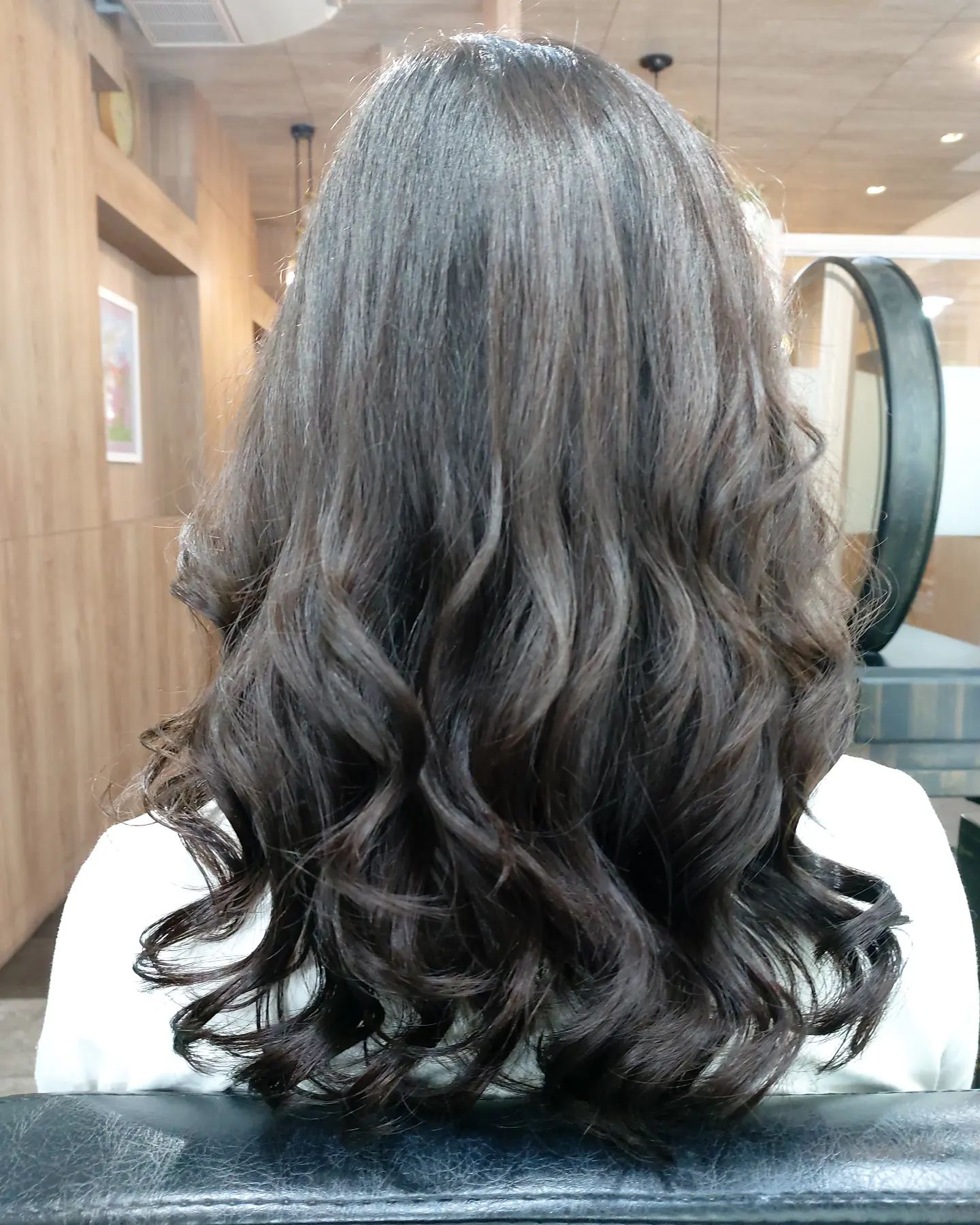 Cut+Digital perm +treatment Milbon 
️Free parking available
สามารถโทรจองคิวได้ที่
02-042-8385
LINE Account : https://lin.ee/3NZFLGo
หรือทางเว็บไซด์
https://lilachokkaido.com/booking/
ทางไปเลือก VIP Gift Voucher↓
https://www.gowabi.com/en/provider/lilac-by-106-hair  #ร้านเสริมสวย #ร้านเสริมสวยทองหล่อซอย5 #ทองหล่อซอย5 #thonglorsoi5 #salon #thonglor #salonthonglor #lilacby106 #106hairstudio #バンコク美容室 #バンコク #トンロー美容室 #トンローソイ5 #サロン #bangkok #stylist #perm #digitalperm #color #haircut #milbon #cut #japansalo #beauty #review #Bangkok #hair #Good #lilachokkaido
BOOKING - Spa & Hair LiLAC by 106Hair
...
lilachokkaido.com @ Spa & Hair Lilac by 106Hair