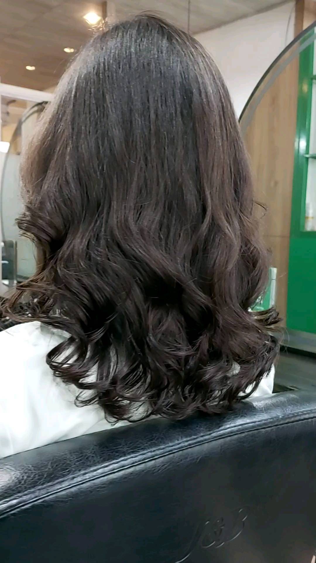 Cut+Digital perm +treatment Milbon 
️Free parking available
สามารถโทรจองคิวได้ที่
02-042-8385
LINE Account : https://lin.ee/3NZFLGo
หรือทางเว็บไซด์
https://lilachokkaido.com/booking/
ทางไปเลือก VIP Gift Voucher↓
https://www.gowabi.com/en/provider/lilac-by-106-hair  #ร้านเสริมสวย #ร้านเสริมสวยทองหล่อซอย5 #ทองหล่อซอย5 #thonglorsoi5 #salon #thonglor #salonthonglor #lilacby106 #106hairstudio #バンコク美容室 #バンコク #トンロー美容室 #トンローソイ5 #サロン #bangkok #stylist #perm #digitalperm #color #haircut #milbon #cut #japansalo #beauty #review #Bangkok #hair #Good #lilachokkaido
BOOKING - Spa & Hair LiLAC by 106Hair
...
lilachokkaido.com @ Spa & Hair Lilac by 106Hair