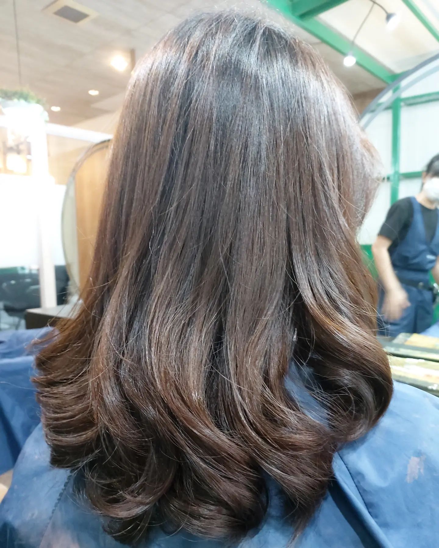 Cut+Digital perm +olaplex +treatment Milbon 
️Free parking available
สามารถโทรจองคิวได้ที่
02-042-8385
LINE Account : https://lin.ee/3NZFLGo
หรือทางเว็บไซด์
https://lilachokkaido.com/booking/
ทางไปเลือก VIP Gift Voucher↓
https://www.gowabi.com/en/provider/lilac-by-106-hair  #ร้านเสริมสวย #ร้านเสริมสวยทองหล่อซอย5 #ทองหล่อซอย5 #thonglorsoi5 #salon #thonglor #salonthonglor #lilacby106 #106hairstudio #バンコク美容室 #バンコク #トンロー美容室 #トンローソイ5 #サロン #bangkok #stylist #perm #digitalperm #color #haircut #milbon #cut #japansalo #beauty #review #Bangkok #hair #Good #lilachokkaido
BOOKING - Spa & Hair LiLAC by 106Hair
...
lilachokkaido.com @ Spa & Hair Lilac by 106Hair