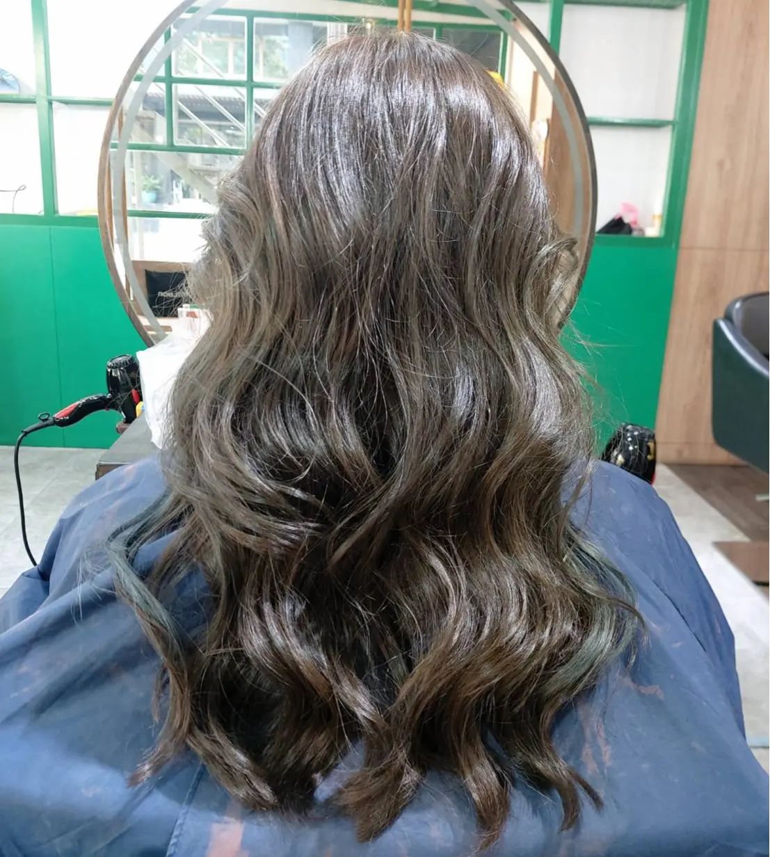 Cut+color +treatment Milbon 
️Free parking available
สามารถโทรจองคิวได้ที่
02-042-8385
LINE Account : https://lin.ee/3NZFLGo
หรือทางเว็บไซด์
https://lilachokkaido.com/booking/
ทางไปเลือก VIP Gift Voucher↓
https://www.gowabi.com/en/provider/lilac-by-106-hair  #ร้านเสริมสวย #ร้านเสริมสวยทองหล่อซอย5 #ทองหล่อซอย5 #thonglorsoi5 #salon #thonglor #salonthonglor #lilacby106 #106hairstudio #バンコク美容室 #バンコク #トンロー美容室 #トンローソイ5 #サロン #bangkok #stylist #perm #digitalperm #color #haircut #milbon #cut #japansalo #beauty #review #Bangkok #hair #Good #lilachokkaido
BOOKING - Spa & Hair LiLAC by 106Hair
...
lilachokkaido.com @ Spa & Hair Lilac by 106Hair