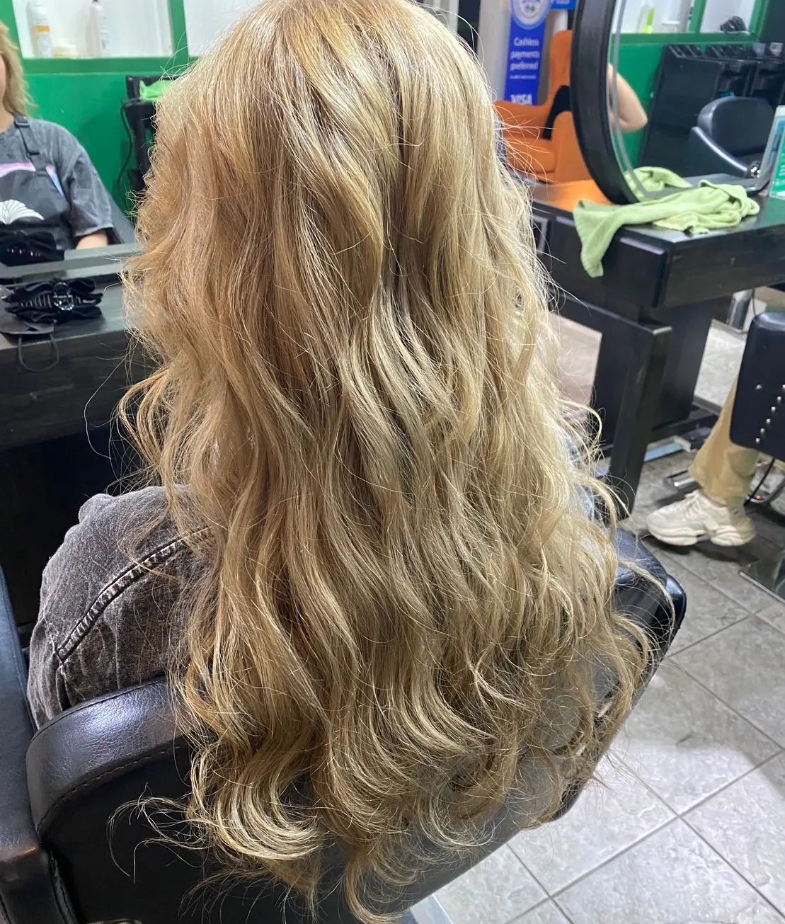 Cut+bleach +color +olaplex +treatment Milbon 
️Free parking available
สามารถโทรจองคิวได้ที่
02-042-8385
LINE Account : https://lin.ee/3NZFLGo
หรือทางเว็บไซด์
https://lilachokkaido.com/booking/
ทางไปเลือก VIP Gift Voucher↓
https://www.gowabi.com/en/provider/lilac-by-106-hair  #ร้านเสริมสวย #ร้านเสริมสวยทองหล่อซอย5 #ทองหล่อซอย5 #thonglorsoi5 #salon #thonglor #salonthonglor #lilacby106 #106hairstudio #バンコク美容室 #バンコク #トンロー美容室 #トンローソイ5 #サロン #bangkok #stylist #perm #digitalperm #color #haircut #milbon #cut #japansalo #beauty #review #Bangkok #hair #Good #lilachokkaido
BOOKING - Spa & Hair LiLAC by 106Hair
...
lilachokkaido.com @ Spa & Hair Lilac by 106Hair