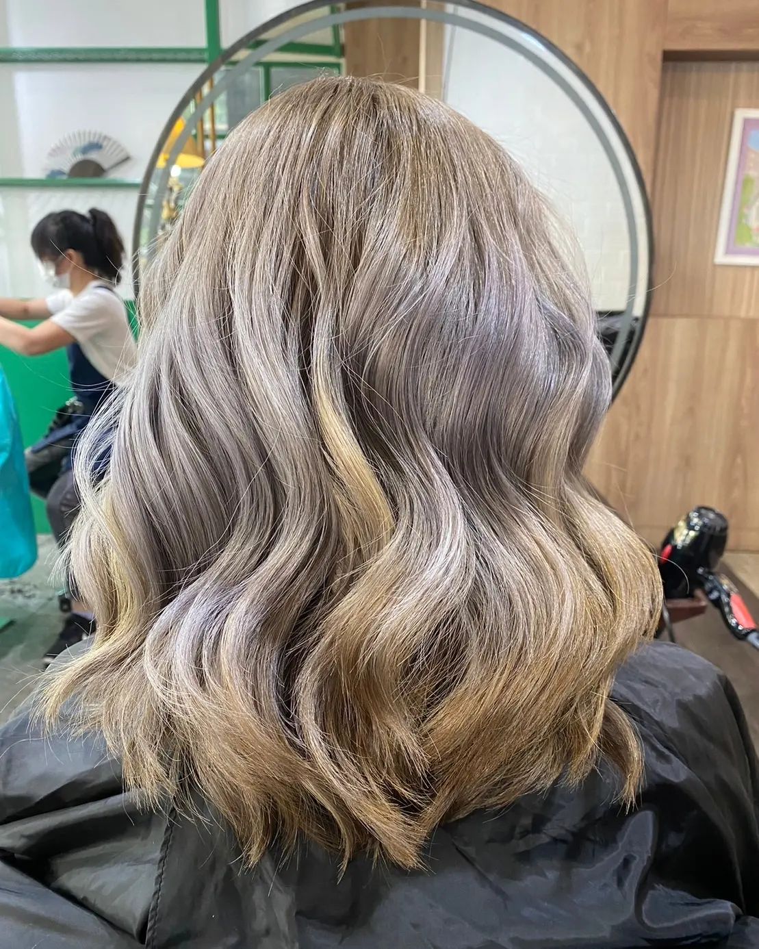 Cut+bleach +color +olaplex +treatment Milbon 
️Free parking available
สามารถโทรจองคิวได้ที่
02-042-8385
LINE Account : https://lin.ee/3NZFLGo
หรือทางเว็บไซด์
https://lilachokkaido.com/booking/
ทางไปเลือก VIP Gift Voucher↓
https://www.gowabi.com/en/provider/lilac-by-106-hair  #ร้านเสริมสวย #ร้านเสริมสวยทองหล่อซอย5 #ทองหล่อซอย5 #thonglorsoi5 #salon #thonglor #salonthonglor #lilacby106 #106hairstudio #バンコク美容室 #バンコク #トンロー美容室 #トンローソイ5 #サロン #bangkok #stylist #perm #digitalperm #color #haircut #milbon #cut #japansalo #beauty #review #Bangkok #hair #Good #lilachokkaido
BOOKING - Spa & Hair LiLAC by 106Hair
...
lilachokkaido.com @ Spa & Hair Lilac by 106Hair