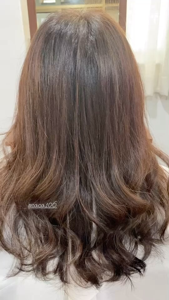 Cut+Color+ Olaplex +Milbon treatment 
 ทำผมโดยช่างญา ช่างทำผมสไตล์ญี่ปุ่น 
️ Free parking available 
ร้านเปิดให้บริการ 9.00-18.30 
สำรองคิวได้ที่เบอร์
️02-662-7106
24hours web reservation
https://reservia.jp/reserve/menu/2c7018bae1?start_page=2&is_guest=1
LINE account
https://lin.ee/3Cm0Ksiac  #coco106 #106hair #digitalperm #coolperm #color #hiligth #milbon #salon #beauty #treatment #straight #cut #sodashower #shothair #longhair #japan #bangkok #sukhumvit39 #ร้านเสริมสวยในกรุงเทพ