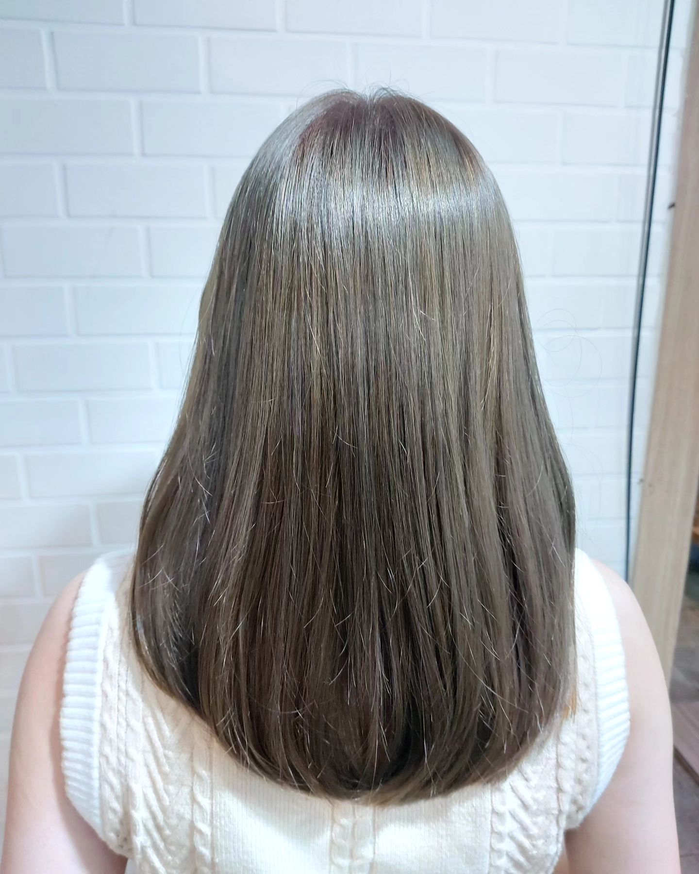 Cut+Highlight +color +olaplex +treatment Milbon 
️Free parking available
สามารถโทรจองคิวได้ที่
02-042-8385
LINE Account : https://lin.ee/3NZFLGo
หรือทางเว็บไซด์
 https://reservia.jp/reserve/menu/c5352c13aa?start_page=2&is_guest=1
ทางไปเลือก VIP Gift Voucher↓
https://www.gowabi.com/en/provider/lilac-by-106-hair  #ร้านเสริมสวย #ร้านเสริมสวยทองหล่อซอย5 #ทองหล่อซอย5 #thonglorsoi5 #salon #thonglor #salonthonglor #lilacby106 #106hairstudio #バンコク美容室 #バンコク #トンロー美容室 #トンローソイ5 #サロン #bangkok #stylist #perm #digitalperm #color #haircut #milbon #cut #japansalo #beauty #review #Bangkok #hair #Good #lilachokkaido
BOOKING - Spa & Hair LiLAC by 106Hair
...
lilachokkaido.com @ Spa & Hair Lilac by 106Hair