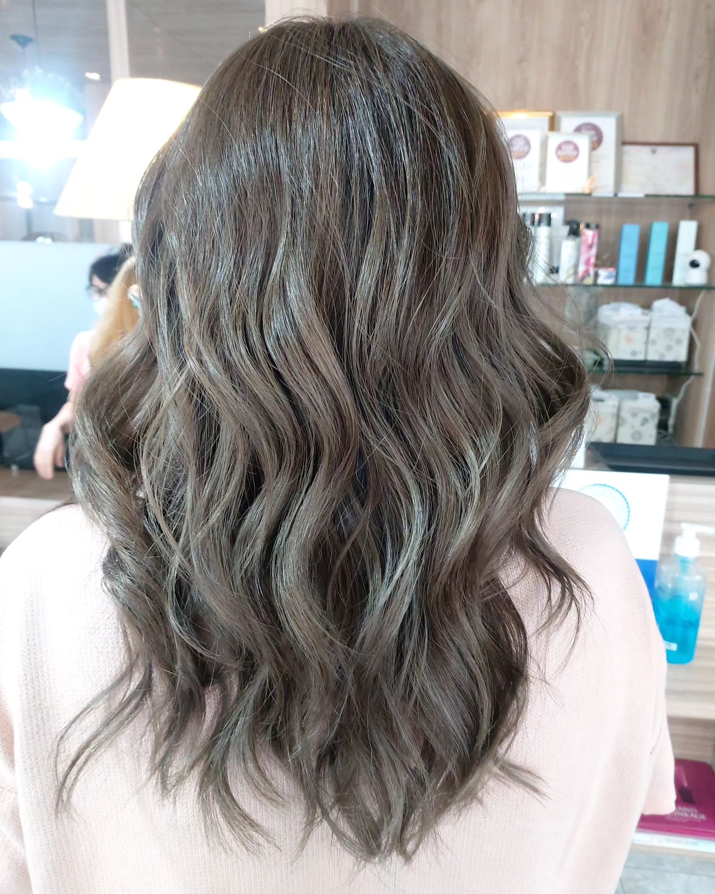 Cut+Highlight +color +olaplex +treatment Milbon 
️Free parking available
สามารถโทรจองคิวได้ที่
02-042-8385
LINE Account : https://lin.ee/3NZFLGo
หรือทางเว็บไซด์
 https://reservia.jp/reserve/menu/c5352c13aa?start_page=2&is_guest=1
ทางไปเลือก VIP Gift Voucher↓
https://www.gowabi.com/en/provider/lilac-by-106-hair  #ร้านเสริมสวย #ร้านเสริมสวยทองหล่อซอย5 #ทองหล่อซอย5 #thonglorsoi5 #salon #thonglor #salonthonglor #lilacby106 #106hairstudio #バンコク美容室 #バンコク #トンロー美容室 #トンローソイ5 #サロン #bangkok #stylist #perm #digitalperm #color #haircut #milbon #cut #japansalo #beauty #review #Bangkok #hair #Good #lilachokkaido
BOOKING - Spa & Hair LiLAC by 106Hair
...
lilachokkaido.com @ Spa & Hair Lilac by 106Hair