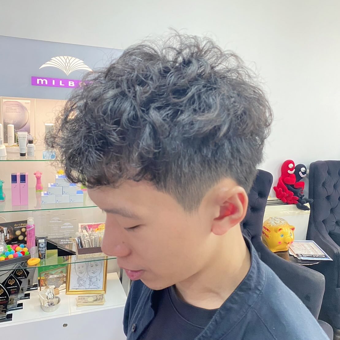 Cut+perm+million treatment 
 ทำผมโดยช่างญา ช่างทำผมสไตล์ญี่ปุ่น 
️ Free parking available 
ร้านเปิดให้บริการ 9.00-18.30 
สำรองคิวได้ที่เบอร์
️02-662-7106
24hours web reservation
https://reservia.jp/reserve/menu/2c7018bae1?start_page=2&is_guest=1
LINE account
https://lin.ee/3Cm0Ksiac  #coco106 #106hair #digitalperm #coolperm #color #hiligth #milbon #salon #beauty #treatment #straight #cut #sodashower #shothair #longhair #japan #bangkok #sukhumvit39 #ร้านเสริมสวยในกรุงเทพ