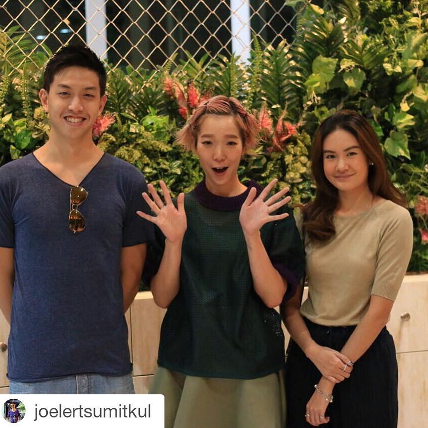 ขอบคุณ k'@joelertsumitkul & k'@ritajira ที่ให้โอกาสทางร้านได้ออกแบบทรงผม ว่างๆอย่าลืมแวะมาใช้บริการอีกนะคะ @lusrica_salon #lusrica #lusrica_salon #urthonglor #thonglor #thonglor13 #hair #hairsalon #haircut #haircolor #bkk #bangkok #thailand