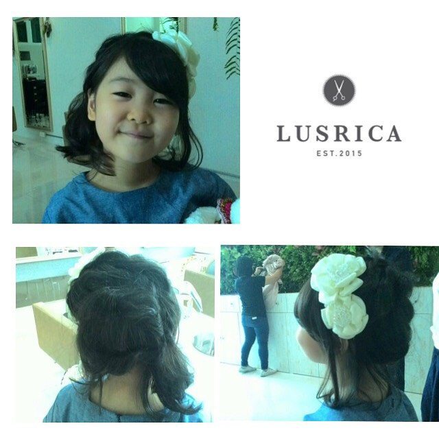 ชอบเวลาคุณลูกค้าพานางฟ้าตัวน้อยมาทำผมที่ @lusrica_salon ทำให้ร้านสดใสขึ้นมากๆๆค่ะ เมื่อเห็นคุณแม่จูงลูกสาวน่ารักๆมาด้วย rp:@kinjo26 :) #lusrica #lusrica_salon #urthonglor #thonglor #thonglor13 #hair #hairsalon #haircut #haircolor #bkk #thailand #bangkok