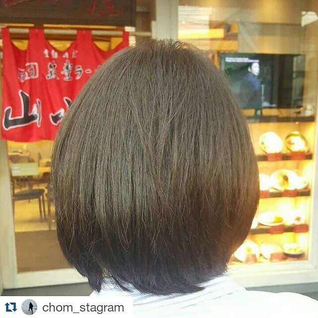 ขอบคุณมากๆนะคะ @chom_stagram  @__kulala
#Repost @chom_stagram with @repostapp
・・・
I love my hair~ You gave me what i want! Thank you for my fabulous hair and the great services ️🏼🏼 #lovethemassageduringwashout~~ @lusrica_salon #lusrica #lusrica_salon #urthonglor #thonglor #thonglor 13 #hair #hairsalon #haircut #haircolor #bkk #thailand #bangkok