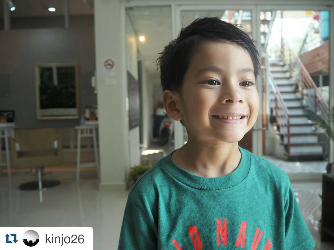 @leo_oi  #Repost @kinjo26 with @repostapp
・・・
หล่อขั้นเทพ٩(๑´3｀๑)۶
a cool boy٩(๑´3｀๑)۶
天使レベルにカッコかわいい6才٩(๑´3｀๑)۶
#lusrica #lusrica_salon #urthonglor #thonglor #thonglor13 #hair #haursalon #haircut #haircolor #bkk #thailand #bangkok