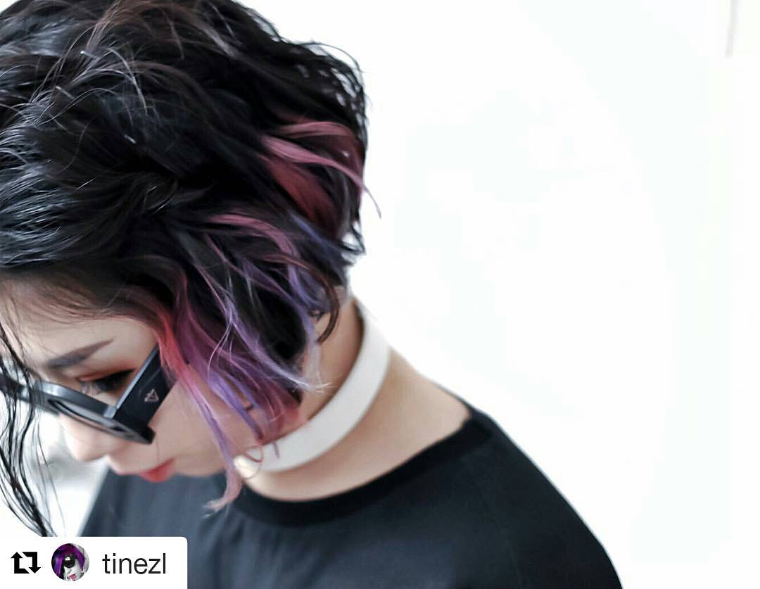 #Repost @tinezl 
Or sunset palette of purple red sky ️
#lusrica #lusricasalon #urthonglor #thonglor13 #hair #haircut #haircolor #hairstyle #hairsalon #bkk #thailand #bangkok