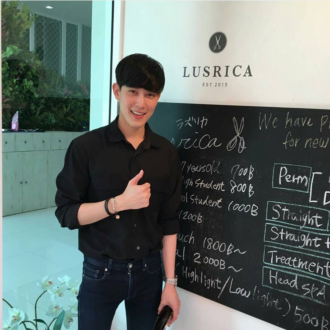 ขอบคุณมาก k'@both มากๆนะคะ ที่มาใช้บริการที่ @lusrica_salon  #hair #haircut #hairstyles #haircolor #hairstyle #hairfashion #lifestyle #organic #salon #salonlife #beauty #beautyblogger #fashion #fashionblogger #streetstyle #streetfashion #streetphotography #thailand #bangkok #bangkokfashion #thonglor