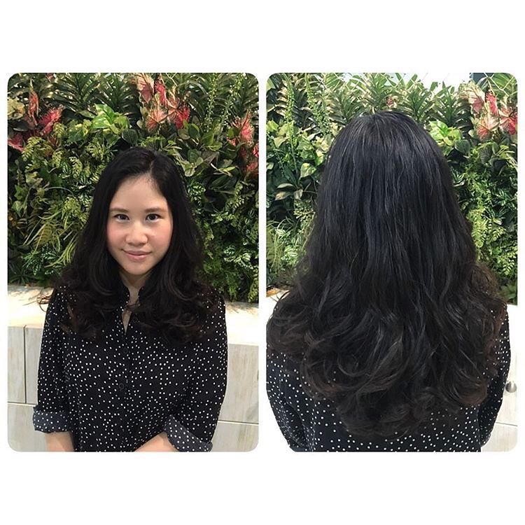 ขอบคุณk.pimnaraมากๆเลยคะวันนี้มาใช้บริการdijital perm&haircut@lusrica_salon #hairfashion #lifestyle #organic #salon #salonlife #beauty #beautyblogger #fashion #fashionblogger #streetstyle #streetfashion #streetphotography #thailand #bangkok #bangkokfashion #thonglor #leica #hairstylist #haircut #hairstyle #hair #haircolor #streetstyle #streetfashion #menshair #mensfashion