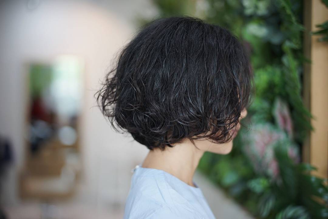 อย่าลืมแวะมาผ่อนคลาย + ผมสุขภาพดีกันนะคะ  #hair #haircut #hairstyles #haircolor #hairstyle #hairfashion #lifestyle #organic #salon #salonlife #beauty #beautyblogger #fashion #fashionblogger #streetstyle #streetfashion #streetphotography #thailand #bangkok #bangkokfashion #thonglor