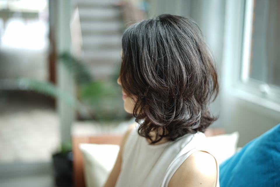 レイヤーが入った動きのあるスタイルも素敵です！
cut+digitalperm
Style with a movement that layer has entered is also nice! #hairfashion #lifestyle #organic #salon #salonlife #beauty #beautyblogger #fashion #fashionblogger #streetstyle #streetfashion #streetphotography #thailand #bangkok #bangkokfashion #thonglor #leica #hairstylist #haircut #hairstyle #hair #haircolor #streetstyle #streetfashion #menshair #mensfashion #women #womensfashion