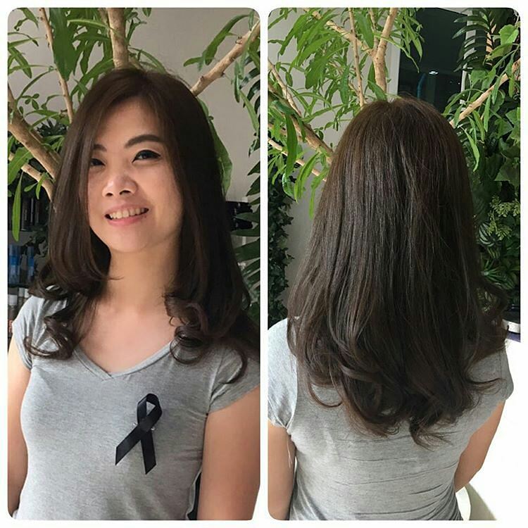 @Regrann_App from @nungningtony -  ขอบคุณคุณส้ม มากๆเลยคะวันนี้มาใช้บริการhaircut&color @lusrica_salon 
#hair #haircut #hairstyles #haircolor #hairstyle #hairfashion #lifestyle #organic #salon #salonlife #beauty #beautyblogger #fashion #fashionblogger #streetstyle #streetfashion #streetphotography #thailand #bangkok #bangkokfashion #thonglor #friends