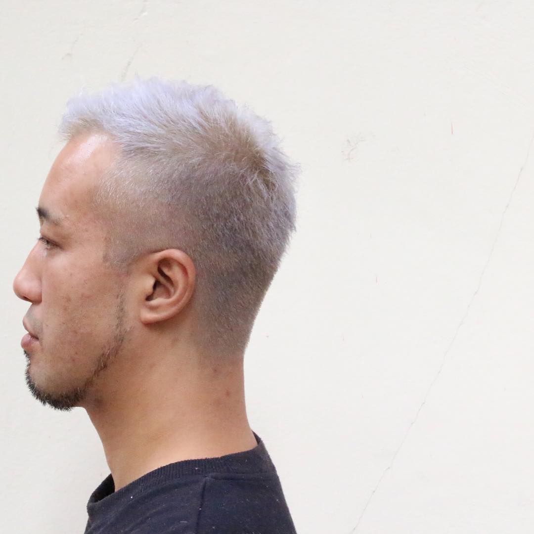 Silver hair
一回のブリーチで行ける場合もあります🏻
どなたでもお気軽に予約、質問や相談などlineかダイレクトメッセージ下さい
Line ID: @dear_hair  https://www.dear-hair-design.com  #bangkok #hair #hairsalon #hairstyle #haircare #haircut #cut #perm #colour #color #dear #thai #hairdresser #japanese #hairstylist #ヘアー #サロン #美容院 #海外美容師 #バンコク #ヘアケア #タイ #海外生活 #バンコク駐在 #バンコク生活 #バンコクライフ #美容師求人 #海外美容師求人 #バンコク美容室