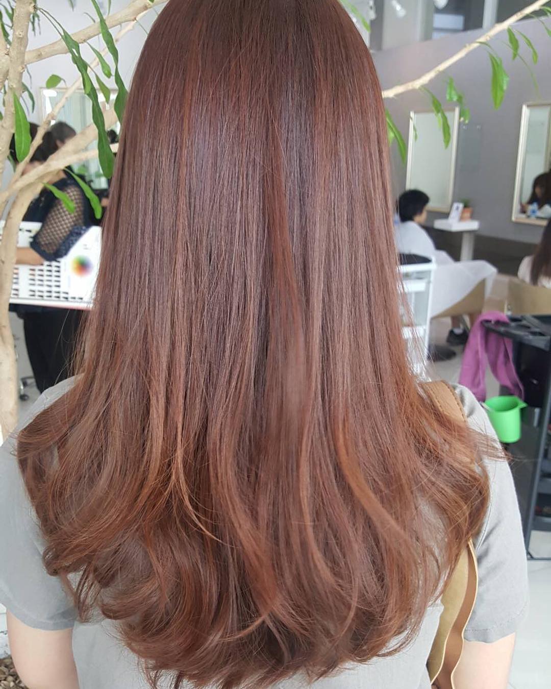 Stylist by @thitikarn5457  Please see her @lusrica_salon  Reservation no. 02-009-2616  #hair #haircut #hairstyles #haircolor #hairstyle #hairfashion #lifestyle #organic #salon #salonlife #beauty #beautyblogger #fashion #fashionblogger #streetstyle #streetfashion #streetphotography #thailand #bangkok #bangkokfashion #thonglor #japanesesalon