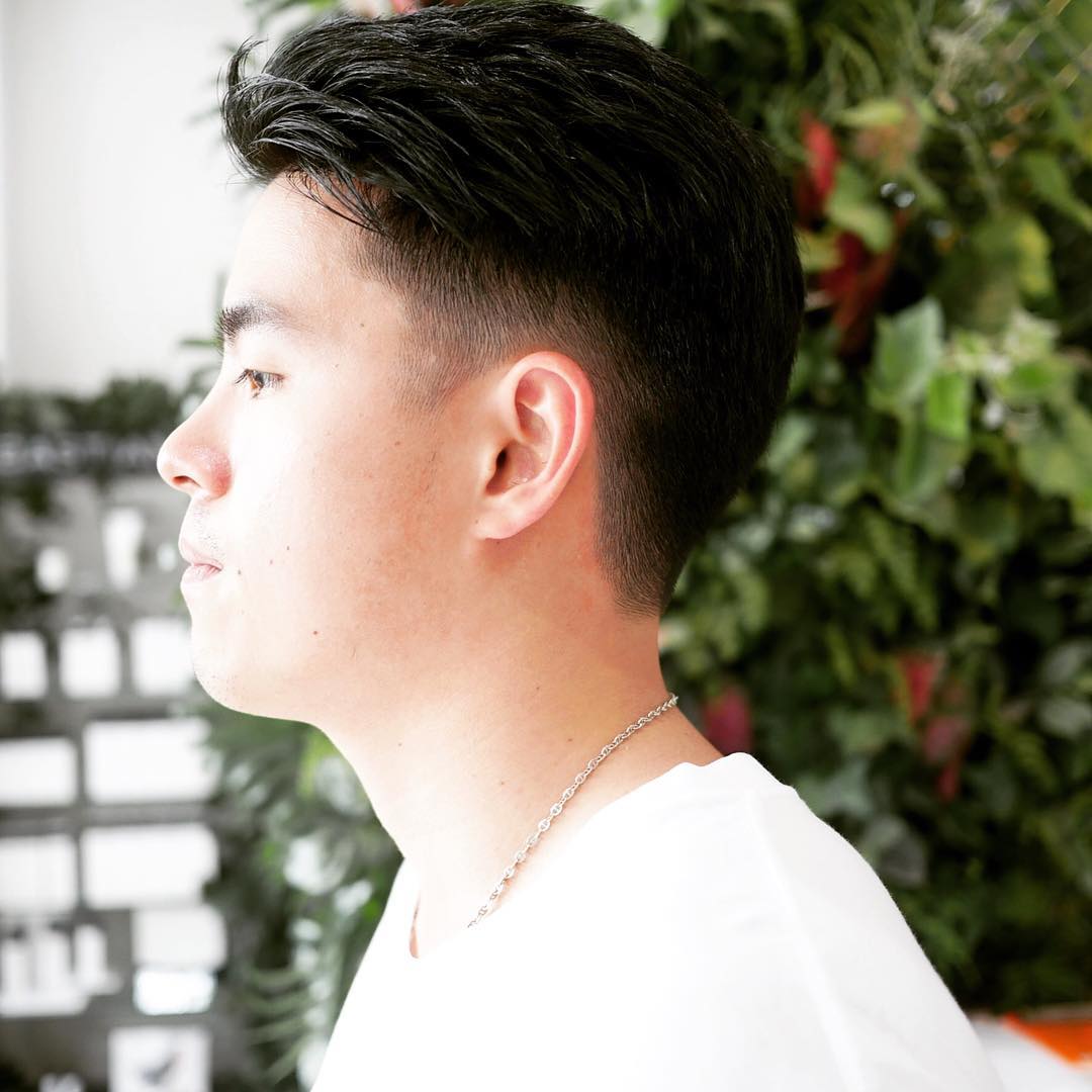 @kamhangpol_f
・・・
Haircut ‍♂️ Man ‍♂️ -----------------------------------------------------
Lusrica Salon ซอยทองหล่อ 11 (UR Build)
Tel