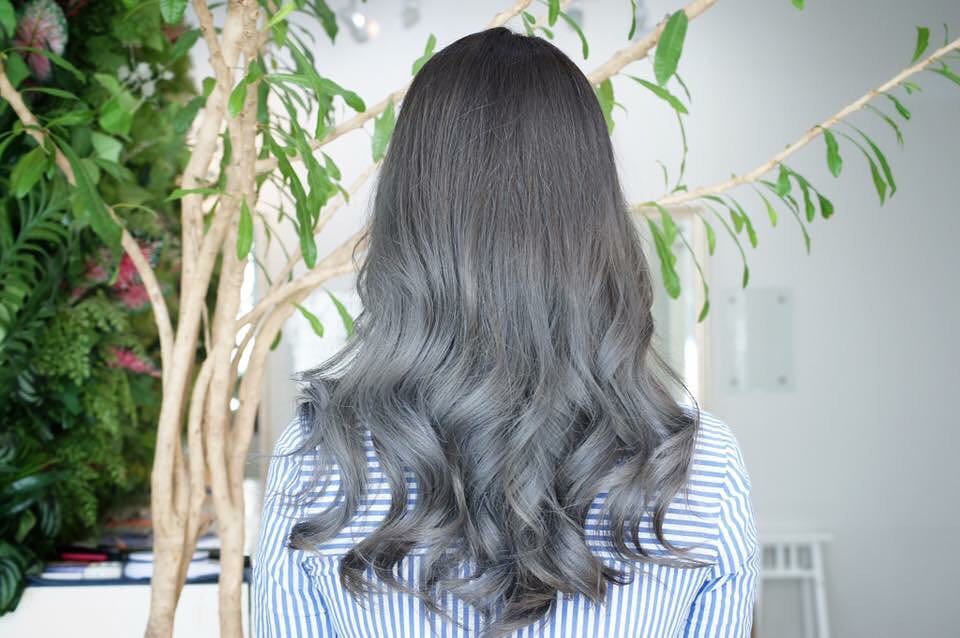 Ash gray gradation : สำหรับใครที่เบื่อกับการย้อมสีแบบเดิมๆ