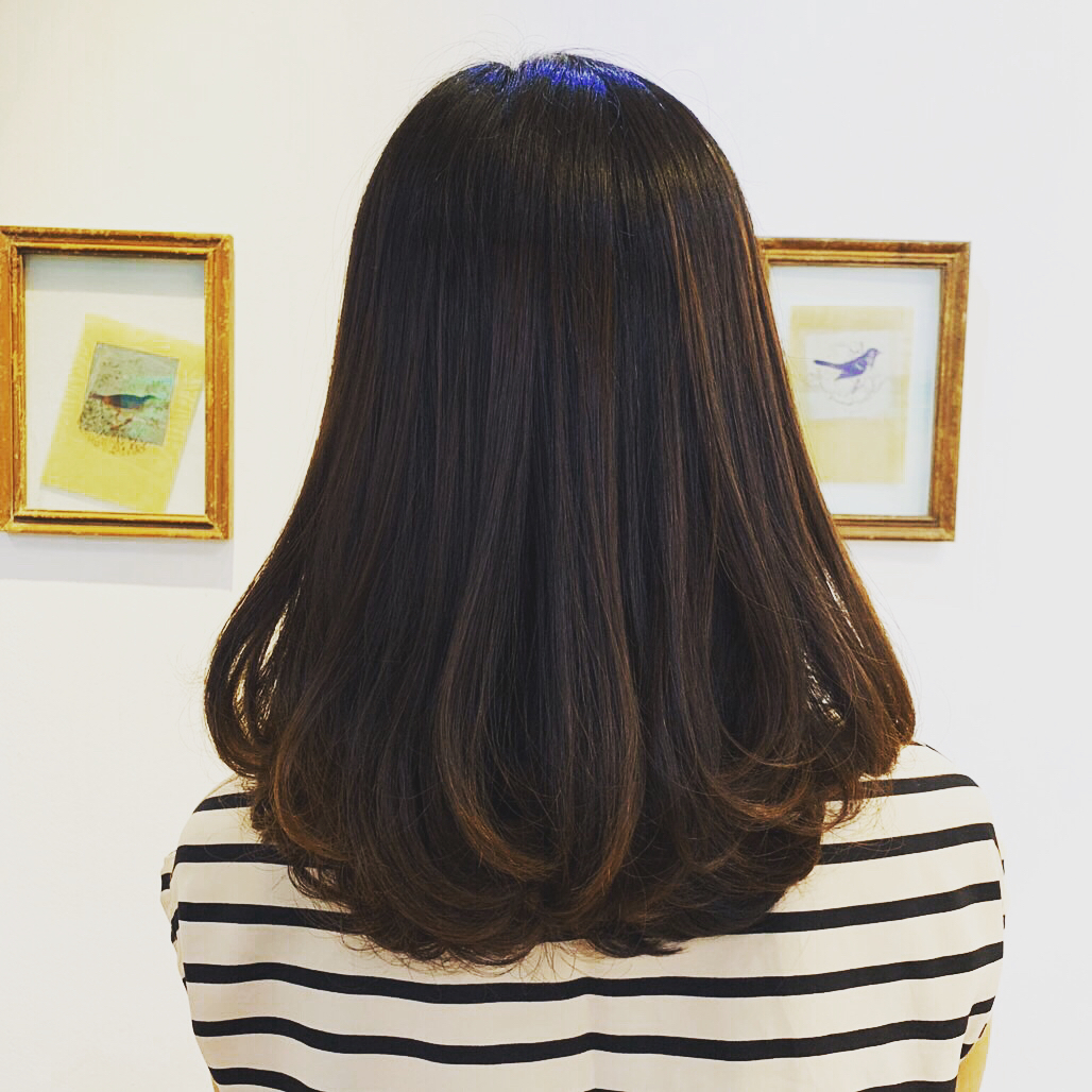 Digital Perm & Cut  #hairatelieradordigitalperm  ทางร้านขอขอบพระคุณลูกค้ามากนะค่ะที่เลือกใช้บริการจากทางร้านเรา🏻🏻
.
 Booking จองคิว/สอบถามเพิ่มเติมได้ที่
Line : @hairatelierador (มี @ค่ะ)
สาขาทองหล่อ25
🚝 : ใกล้รถไฟฟ้า BTS สถานีทองหล่อ
 : 02-712-6236, 084-044-8900
-----------------------------------
สาขาสุขุมวิท35
🚝 : ใกล้รถไฟฟ้า BTS สถานีพร้อมพงษ์
 : 02-662-8011
-----------------------------------
⏱ : เปิดบริการ 10.00-19.00น.
🚦: หยุดทุกวันพุธ
🚘 : มีที่จอดรถ
 : รับบัตรเครดิต ไม่มีขั้นต่ำ/ไม่ชาร์จ  #HairAtelierADOR 
#thonglor25 #sukhumvit35
#Hair #HairSalon #Japanstyle
#Perm #Digital #DigitalPerm 
#Arimino #AriminoThailand
#Moltobene #MoltobeneThailand
#Milbon #MilbonThailand
#ร้านทำผม #ร้านทำผมทองหล่อ
#ร้านทำผมญี่ปุ่น #ร้านทำผมสไตล์ญี่ปุ่น
#ดัดผมดิจิตอล