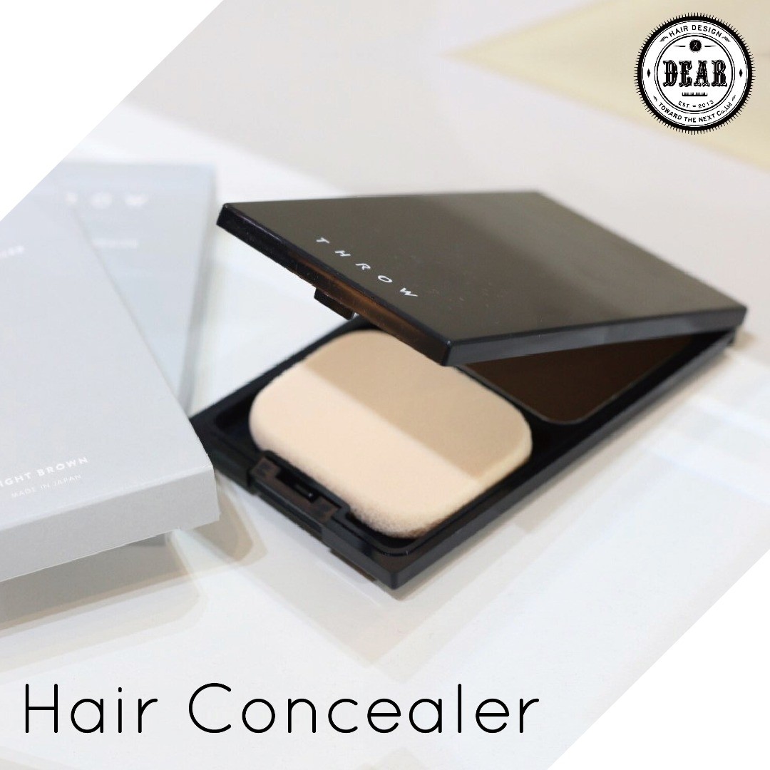 ปกปิดผมขาวอย่างง่ายดาย ♪ ด้วยผลิตภัณฑ์ Hair Color Concealer จาก Throw 
ผลิตภัณฑ์ปกปิดผมขาว ที่จะช่วยให้ขจัดความกังวลให้กับสาว ๆ ที่มีผมขาวจนมีผมสีดำราวกับธรรมชาติ  ย้อมผมขาวให้ดำสนิทตั้งแต่โคนผม สู่สัมผัสที่นุ่มลื่นและมีความเงางามแบบธรรมชาติ
ขจัดความกังวลของสาว ๆ ให้หมดไป 
มาลองผลิตภัณฑ์ Hair Color Concealer จาก Throw กันดูไหมคะ ? (^_^)
.⠀
 สามารถอ่านบทความเพิ่มเติมได้ที่นี่ค่ะ ⠀
https://www.dear-hair-design.com/single-post/hair-concealer
----------------------------------------------⠀
 ร้านตั้งอยู่ที่ ซ.สุขุมวิท 39 เดินเข้าซอยแล้ว⠀
เดินต่อไปอีกประมาณ 100 เมตร อยู่ฝั่งขวามือนะคะ⠀
----------------------------------------------⠀
 Booking: 02-662-5069⠀
 New! Line@(ภาษาไทย): @dear_hair_th⠀
 IG: dearhairdesign⠀
 Open: Mon-Fri 9:00-17:30/Sat-Sun 10:00-18:30⠀
 Close: Every Wednesday⠀
 Website: buff.ly/2QP6VPR⠀
#dearhairdesign #sukhumvit39 #BTSprompongstation #bangkok #thailand #japan #hairdesign #designcolor #product #hairconcealer #throw #เดียร์แฮร์ดีไซน์ #สุขุมวิท39 #บีทีเอสพร้อมพงษ์ #สาวๆ #ปิดผมขาว #ผมขาว #สวยงาม