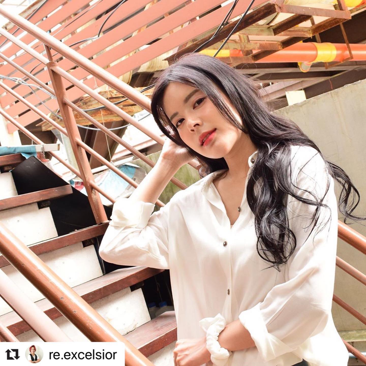 #Repost @re.excelsior with @make_repost
・・・
ความประกายของสีผมทำให้ดูน่าค้นหาสุดๆเลยย
Model @pkvicx 
Hair @re.excelsior 
Salon @lusrica_salon .
.
Lusrica Salon Thonglor 11 (UR Build)  : 02-009-2616 : https://g.page/LUSRICA-SALON?share 
Open: Mon-Sun 10:00-18:30 
Close: Every Wednesday 
#lusrica #hairdresser #highlight #hair #haircut #hairstyles #haircolor #hairfashion #organic 
#salon #salonlife #streetstyle #streetfashion #streetphotography #thailand 
#bangkok #bangkokfashion #thonglor #ตัดผม #ทำผม #ยืดผม #ดัดผม 
#ยืดเคราติน #ยืดวอลลุ่ม #ทำสีผมแฟชั่น #แนะนำร้านทำผม #ยืดโคนดัดปลาย 
#ร้านทำผมทองหล่อ #ทำสีผม