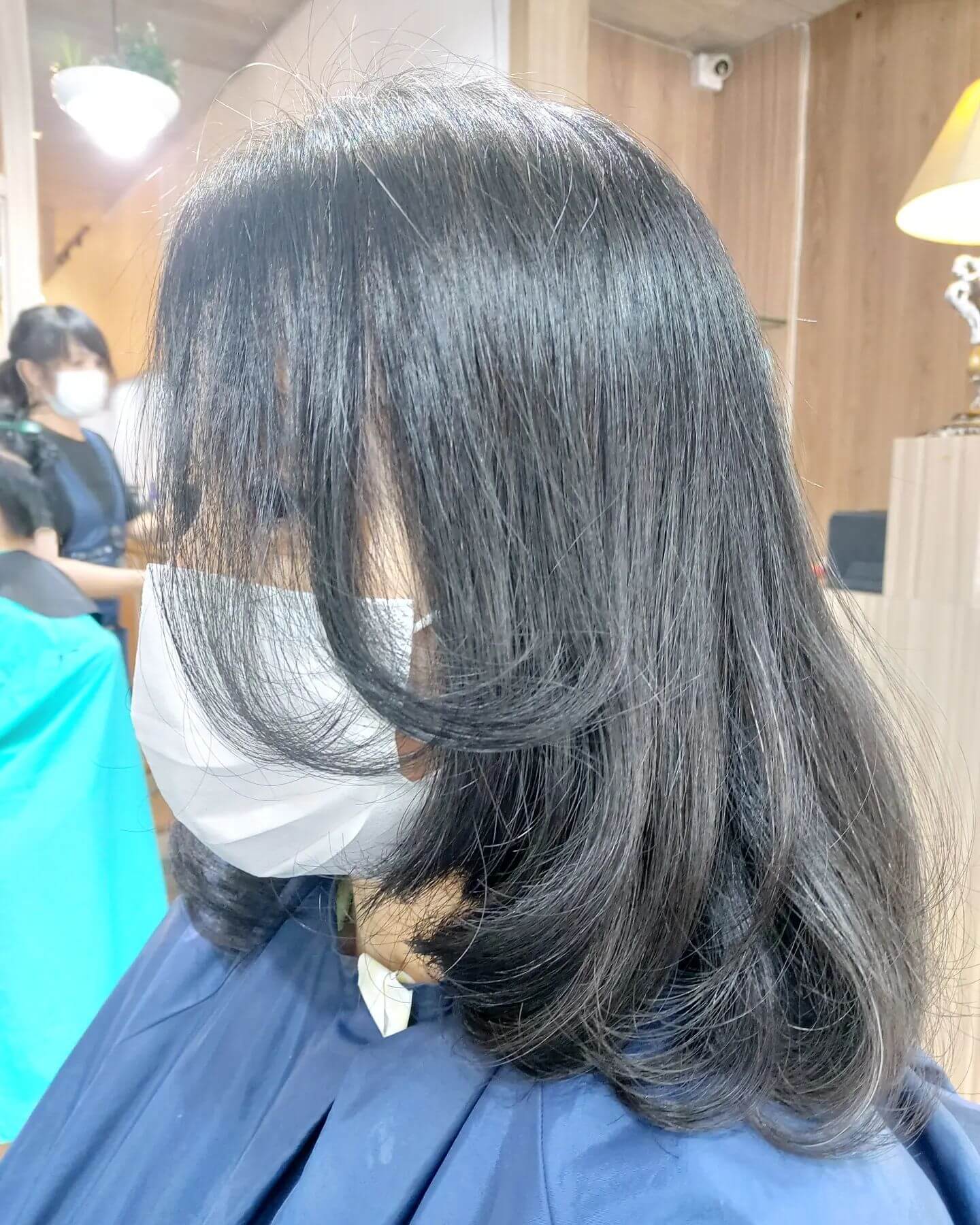 Cut+Digital perm +treatment Milbon  ️Free parking available
สามารถโทรจองคิวได้ที่
02-042-8385
LINE Account : https://lin