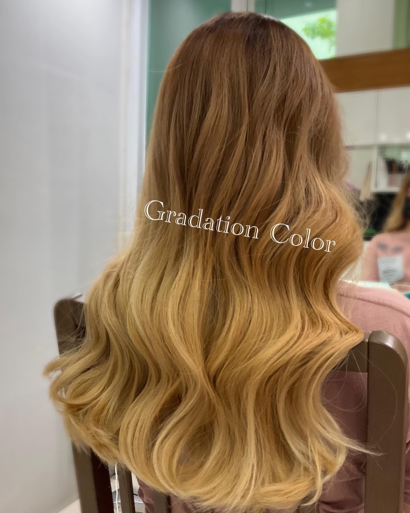 Honey Milk tea Brown 🧋🤎  Gradation Color 4700B
(Use scalp support oil)  …………………………
ร้าน Hair Room Sora 299/7 ชั้น1, Sukhumvit Living Town, ซอยสุขุมวิท21(อโศก)
️ 02-169-1622
 Line : @575zzlqc (มี @)
️** บัตรเครดิตขั้นต่ำ 2000 บาท **
#Hairroomsora #Hairroomsorabangkok #🤖 #Hairstyle #Sukhumvitlivingtown #sukhumvit21 #Japanesesalon #DigitalPerm #デジパ #ヘアールームソラ #fashioncolor #ร้านซาลอนญี่ปุ่น #ซาลอน #ทำผมรับปริญญา #ทำผมออกงาน #รับทำผม #ดัดดิจิตอล #ยืดผม #ย้อมผม #Repost