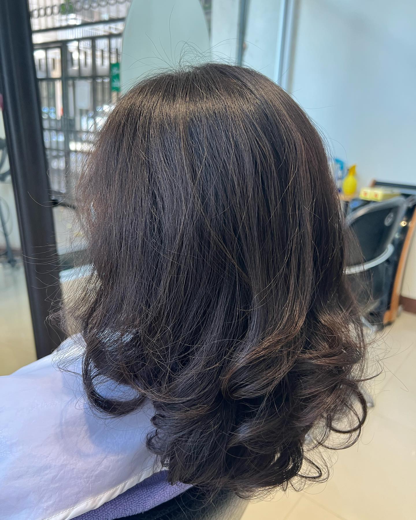 Cut +Perm +Milbon Treatment  สวัสดีค่ะ 
ตอนนี้พร้อมให้บริการแล้วคะ สนใจสอบถามและจองคิวกับทางร้านได้ที่เบอร์ 02-2679-106ค่ะ
.ร้านทำผม 106 ANNEX ‍♀️
เวลาทำการ 10:00 - 19:30 
ทางร้านมีบริการจอดรถฟรีค่ะ
 ️Free parking available
Silom 6 (We Space) *รบกวนจองเวลาก่อนมารับบริการทุกครั้งนะคะ
#106hair #106AnnexReMAKE #digitalperm #คะsodaspa #highlightcolor #hairsalon #bangkokbeauty
#bangkok #thailand #ร้านทำผม #กรุงเทพฯ #สีลมซอย6 @ 106 Hair / ANNEX REMAKE