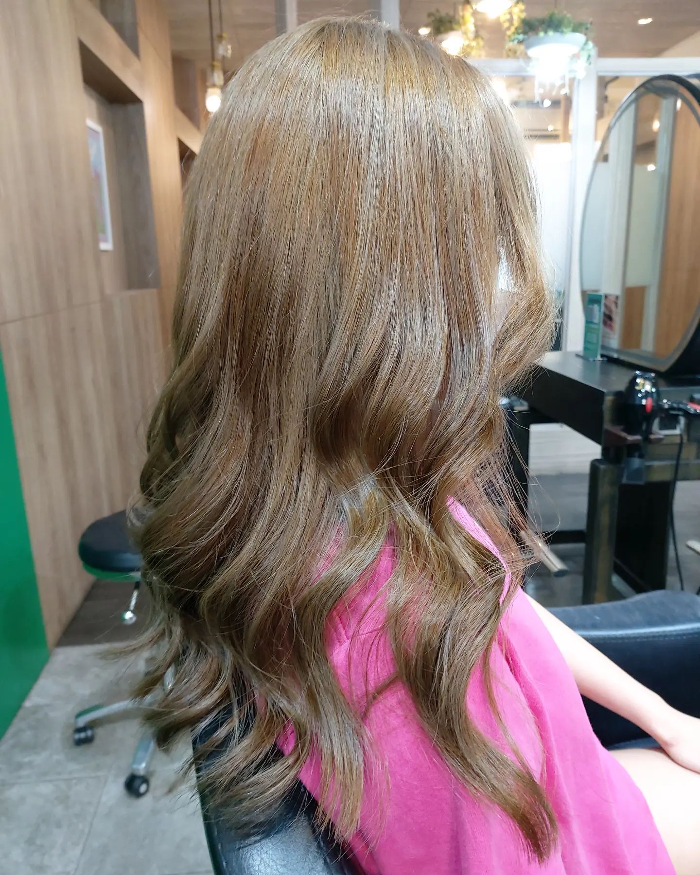 Cut+bleach +color +olaplex +treatment Milbon  ️Free parking available
สามารถโทรจองคิวได้ที่
02-042-8385
LINE Account : https://lin.ee/3NZFLGo
หรือทางเว็บไซด์
https://lilachokkaido.com/booking/
ทางไปเลือก VIP Gift Voucher↓
https://www.gowabi.com/en/provider/lilac-by-106-hair  #ร้านเสริมสวย #ร้านเสริมสวยทองหล่อซอย5 #ทองหล่อซอย5 #thonglorsoi5 #salon #thonglor #salonthonglor #lilacby106 #106hairstudio #バンコク美容室 #バンコク #トンロー美容室 #トンローソイ5 #サロン #bangkok #stylist #perm #digitalperm #color #haircut #milbon #cut #japansalo #beauty #review #Bangkok #hair #Good #lilachokkaido
BOOKING - Spa & Hair LiLAC by 106Hair
...
lilachokkaido.com @ Spa & Hair Lilac by 106Hair