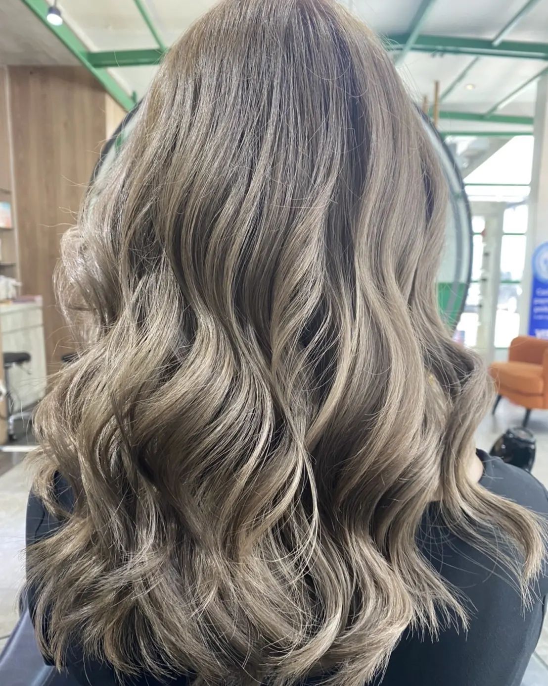 Cut+bleach +color +olaplex +treatment Milbon  ️Free parking available
สามารถโทรจองคิวได้ที่
02-042-8385
LINE Account : https://lin.ee/3NZFLGo
หรือทางเว็บไซด์
https://lilachokkaido.com/booking/
ทางไปเลือก VIP Gift Voucher↓
https://www.gowabi.com/en/provider/lilac-by-106-hair  #ร้านเสริมสวย #ร้านเสริมสวยทองหล่อซอย5 #ทองหล่อซอย5 #thonglorsoi5 #salon #thonglor #salonthonglor #lilacby106 #106hairstudio #バンコク美容室 #バンコク #トンロー美容室 #トンローソイ5 #サロン #bangkok #stylist #perm #digitalperm #color #haircut #milbon #cut #japansalo #beauty #review #Bangkok #hair #Good #lilachokkaido
BOOKING - Spa & Hair LiLAC by 106Hair
...
lilachokkaido.com @ Spa & Hair Lilac by 106Hair