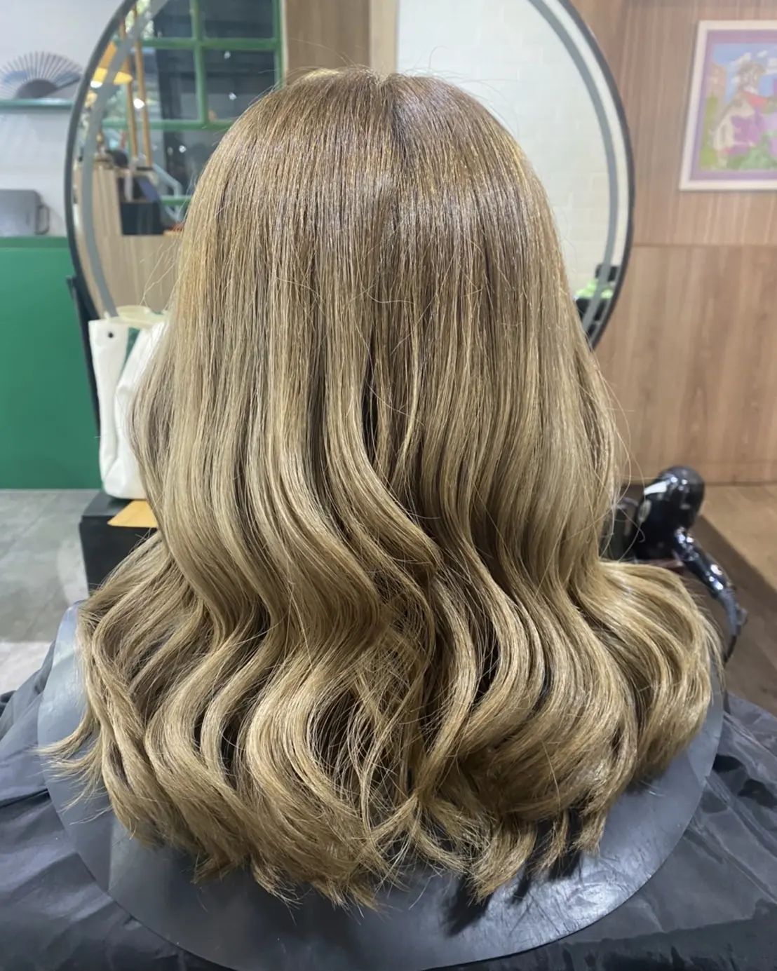 Cut+bleach +color +olaplex +treatment Milbon  ️Free parking available
สามารถโทรจองคิวได้ที่
02-042-8385
LINE Account : https://lin.ee/3NZFLGo
หรือทางเว็บไซด์
https://lilachokkaido.com/booking/
ทางไปเลือก VIP Gift Voucher↓
https://www.gowabi.com/en/provider/lilac-by-106-hair  #ร้านเสริมสวย #ร้านเสริมสวยทองหล่อซอย5 #ทองหล่อซอย5 #thonglorsoi5 #salon #thonglor #salonthonglor #lilacby106 #106hairstudio #バンコク美容室 #バンコク #トンロー美容室 #トンローソイ5 #サロン #bangkok #stylist #perm #digitalperm #color #haircut #milbon #cut #japansalo #beauty #review #Bangkok #hair #Good #lilachokkaido
BOOKING - Spa & Hair LiLAC by 106Hair
...
lilachokkaido.com @ Spa & Hair Lilac by 106Hair