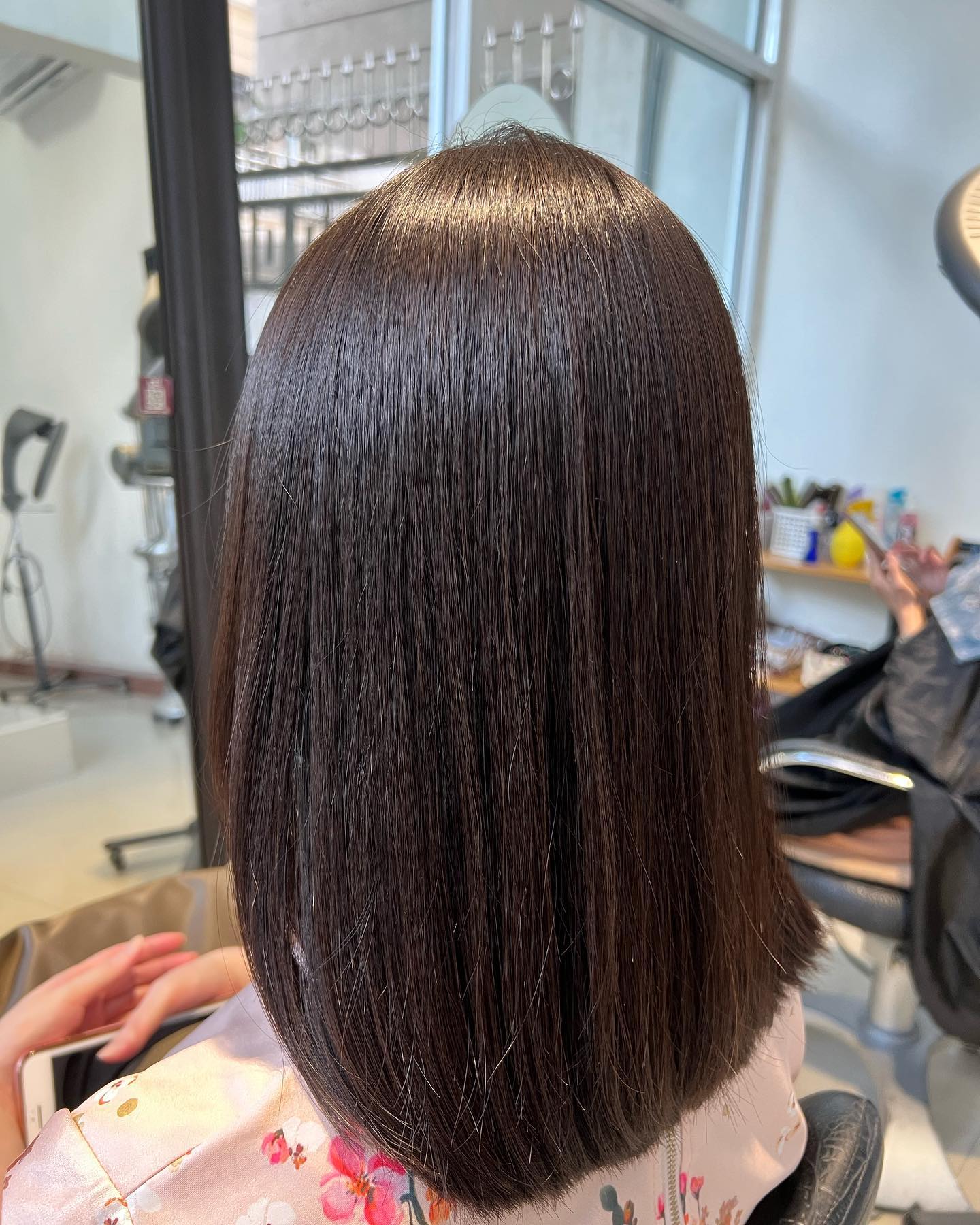 Hair Straightening +Milbon 4 Step Treatment + Olaplex + Sod
ตอนนี้พร้อมให้บริการแล้วคะ สนใจสอบถามและจองคิวกับทางร้านได้ที่เบอร์ 02-2679-106ค่ะ
.ร้านทำผม 106 ANNEX ‍♀️
เวลาทำการ 10:00 - 19:30 
ทางร้านมีบริการจอดรถฟรีค่ะ
 ️Free parking available
Silom 6 (We Space) *รบกวนจองเวลาก่อนมารับบริการทุกครั้งนะคะ
#106hair #106AnnexReMAKE #digitalperm #คะsodaspa #highlightcolor #hairsalon #bangkokbeauty
#bangkok #thailand #ร้านทำผม #กรุงเทพฯ #สีลมซอย6 @ 106 Hair / ANNEX REMAKE