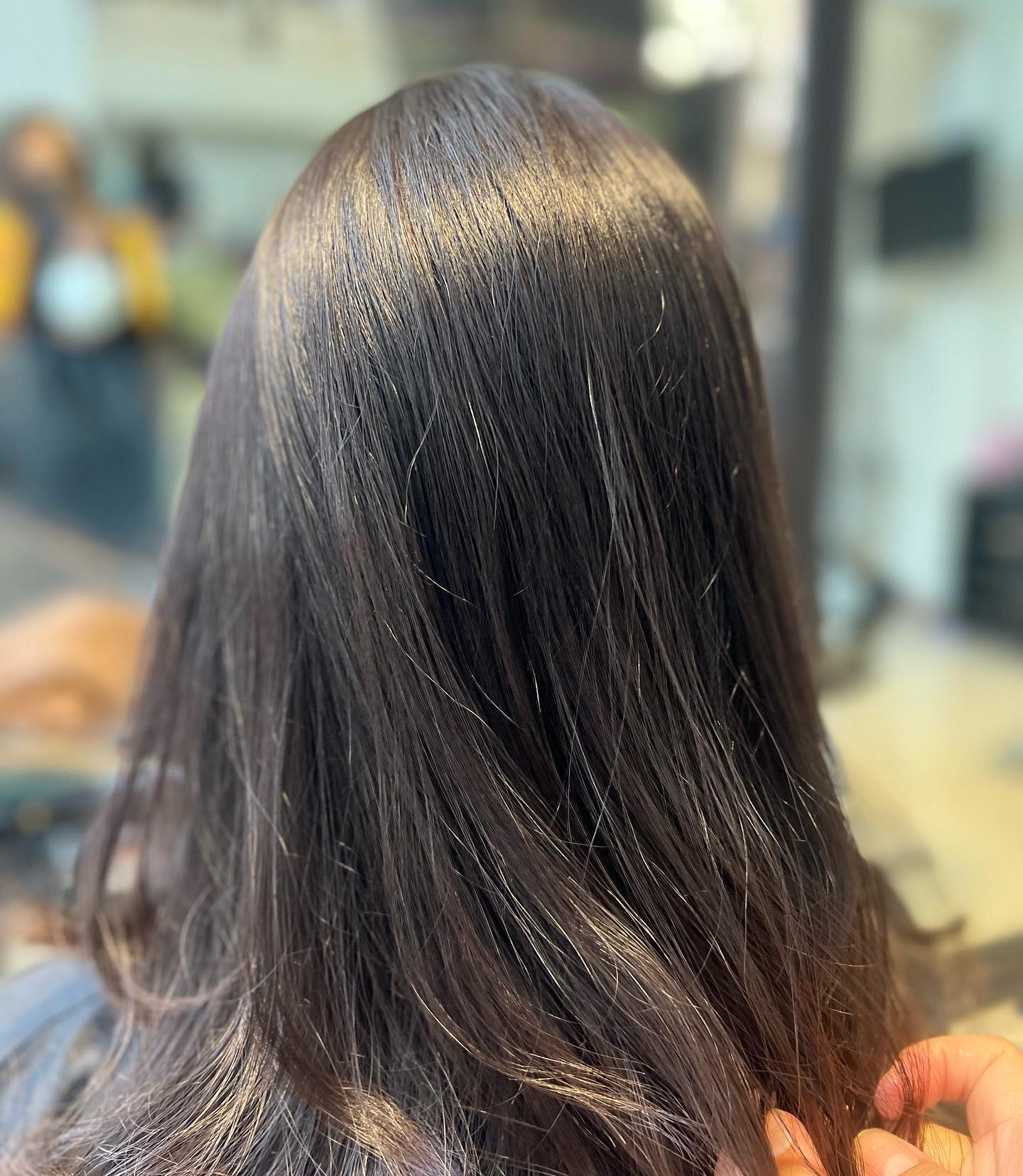 Cut + Color +treatment Milbon + Soda  สวัสดีคะ ร้านทำผมสไตล์ญี่ปุ่น ช่วงนี้มีโปรโมชั่นพิเศษ สนใจสอบถามและจองคิวกับทางร้านได้ที่เบอร์ 02-2679-106ค่ะ
.ร้านทำผม 106 ANNEX ‍♀️
เวลาทำการ 10:00 - 19:30 
ทางร้านมีบริการจอดรถฟรีค่ะ
 ️Free parking available
Silom 6 (We Space) *รบกวนจองเวลาก่อนมารับบริการทุกครั้งนะคะ
#106hair #106AnnexReMAKE #digitalperm #คะsodaspa #highlightcolor #hairsalon #bangkokbeauty
#bangkok #thailand #ร้านทำผม #กรุงเทพฯ #สีลมซอย6 @ 106 Hair / ANNEX REMAKE