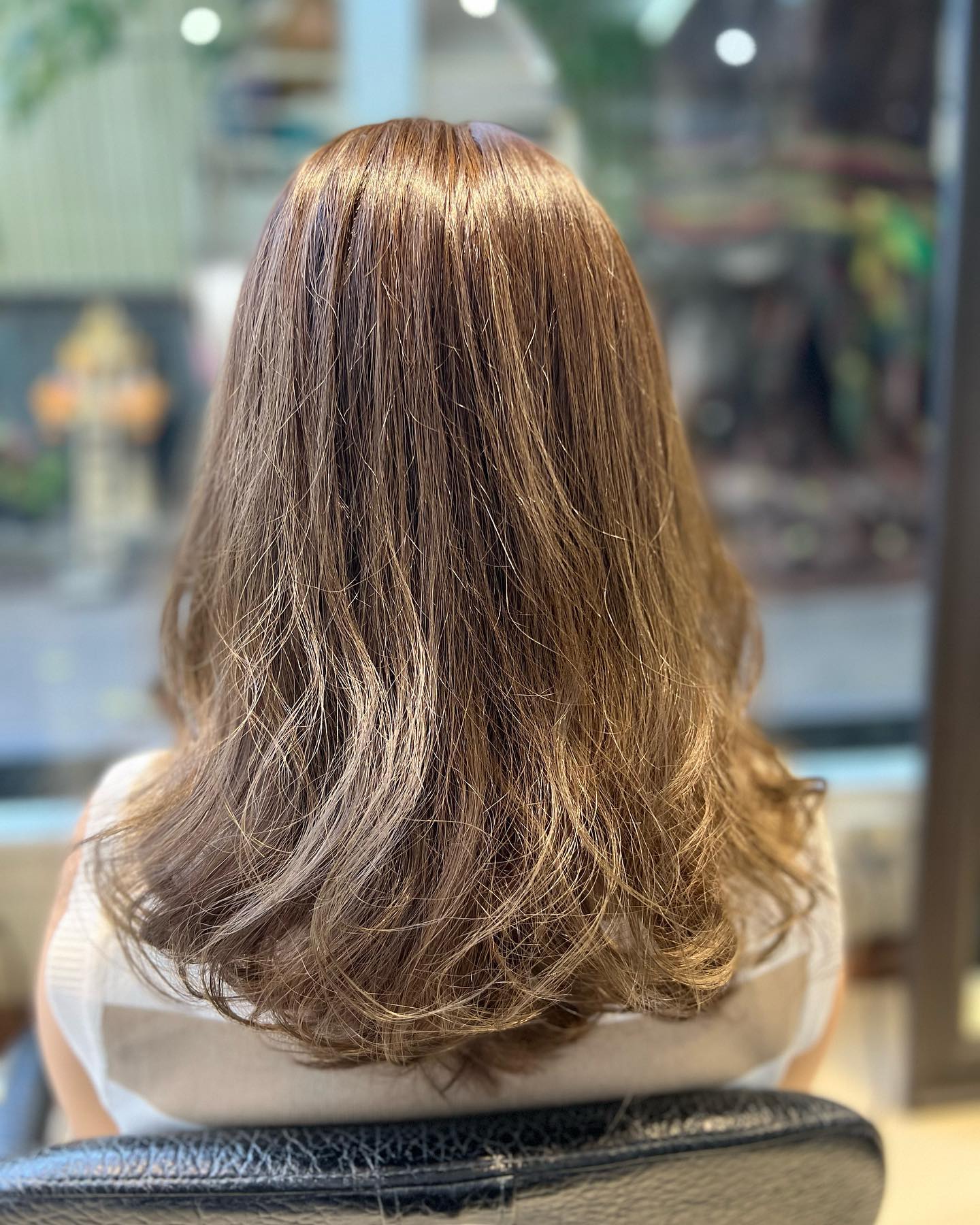 Cut+color+olaplex +treatment Milbon 
ตอนนี้พร้อมให้บริการแล้วคะ ร้านทำผมสไตล์ญี่ปุ่น สนใจสอบถามและจองคิวกับทางร้านได้ที่เบอร์ 02-2679-106ค่ะ
.ร้านทำผม 106 ANNEX ‍♀️
เวลาทำการ 10:00 - 19:30 
ทางร้านมีบริการจอดรถฟรีค่ะ
 ️Free parking available
Silom 6 (We Space) *รบกวนจองเวลาก่อนมารับบริการทุกครั้งนะคะ
#106hair #106AnnexReMAKE #digitalperm #คะsodaspa #highlightcolor #hairsalon #bangkokbeauty
#bangkok #thailand #ร้านทำผม #กรุงเทพฯ #สีลมซอย6 @ 106 Hair / ANNEX REMAKE