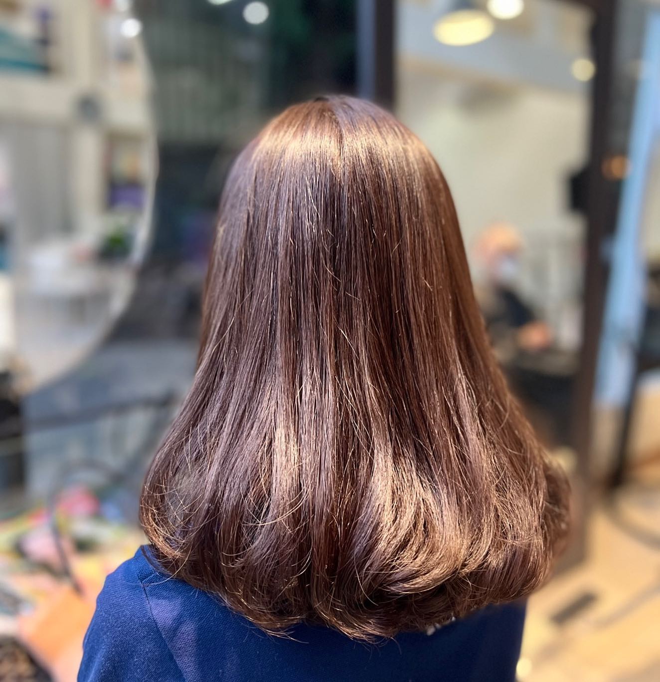 Cut+ digital perm +Color +olaplex +treatment Milbon 
ร้านทำผมสไตล์ญี่ปุ่น สนใจสอบถามและจองคิวกับทางร้านได้ที่เบอร์ 02-2679-106ค่ะ
.ร้านทำผม 106 ANNEX ‍♀️
เวลาทำการ 10:00 - 19:30 
ทางร้านมีบริการจอดรถฟรีค่ะ
 ️Free parking available
Silom 6 (We Space) *รบกวนจองเวลาก่อนมารับบริการทุกครั้งนะคะ
#106hair #106AnnexReMAKE #digitalperm #คะsodaspa #highlightcolor #hairsalon #bangkokbeauty
#bangkok #thailand #ร้านทำผม #กรุงเทพฯ #สีลมซอย6 @ 106 Hair / ANNEX REMAKE