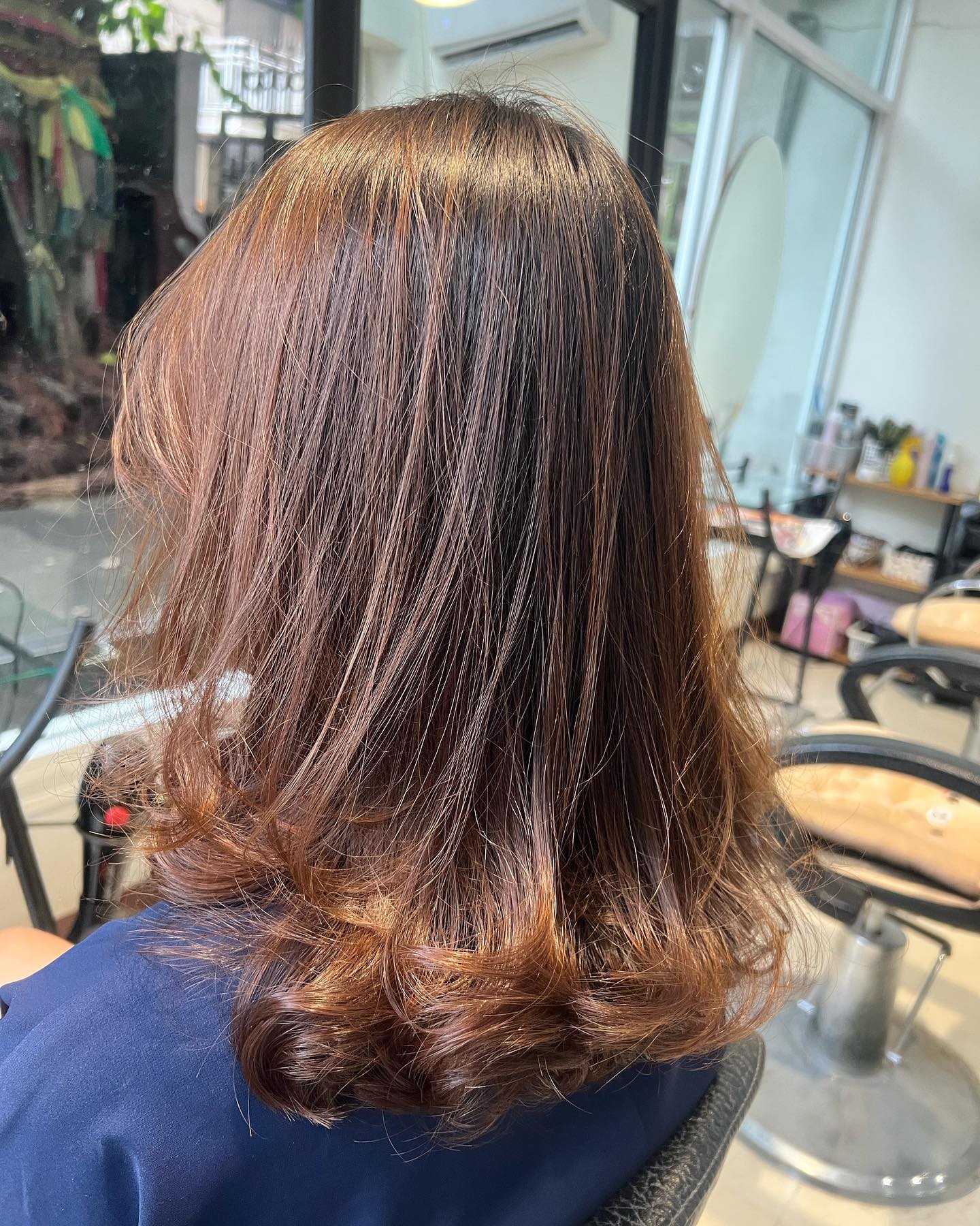 Cut+ Digital Perm +treatment Milbon 
สวัสดีคะ ร้านทำผมสไตล์ญี่ปุ่น แถวสีลม สนใจสอบถามและจองคิวกับทางร้านได้ที่เบอร์ 02-2679-106 ค่ะ
.ร้านทำผม 106 ANNEX ‍♀️
เวลาทำการ 10:00 - 19:30 
ทางร้านมีบริการจอดรถฟรีค่ะ
 ️Free parking available
Silom 6 (We Space) *รบกวนจองเวลาก่อนมารับบริการทุกครั้งนะคะ
#106hair #106AnnexReMAKE #digitalperm #คะsodaspa #highlightcolor #hairsalon #bangkokbeauty
#bangkok #thailand #ร้านทำผม #กรุงเทพฯ #สีลมซอย6 @ 106 Hair / ANNEX REMAKE