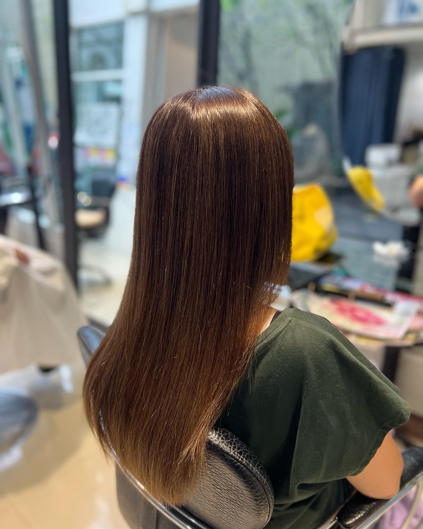 Cut+ Straighten hair + Color + Olaplex+ Treatment Milbon +Sodaสวัสดีคะร้านเปิดให้บริการแล้วนะคะ ร้านทําผมสไตล์ญี่ปุ่น แถวสีลม สนใจสอบถามและจอง ️Free parking available ทางร้านมีบริการจอดรถฟรีค่ะ
 ร้านทำผมสไตล์ญี่ปุ่น สนใจสอบถามและจองคิวกับทางร้านได้ที่เบอร์ 02-2679-106ค่ะ
.ร้านทำผม 106 ANNEX ‍♀️
เวลาทำการ 10:00 - 19:30  https://lin.ee/Zmaaw5K
Silom 6 (We Space) *รบกวนจองเวลาก่อนมารับบริการทุกครั้งนะคะ
#106hair #106AnnexReMAKE #digitalperm #คะsodaspa #highlightcolor #hairsalon #bangkokbeauty
#bangkok #thailand #ร้านทำผม #กรุงเทพฯ #สีลมซอย6 @ 106 Hair / ANNEX REMAKE
- [ ]