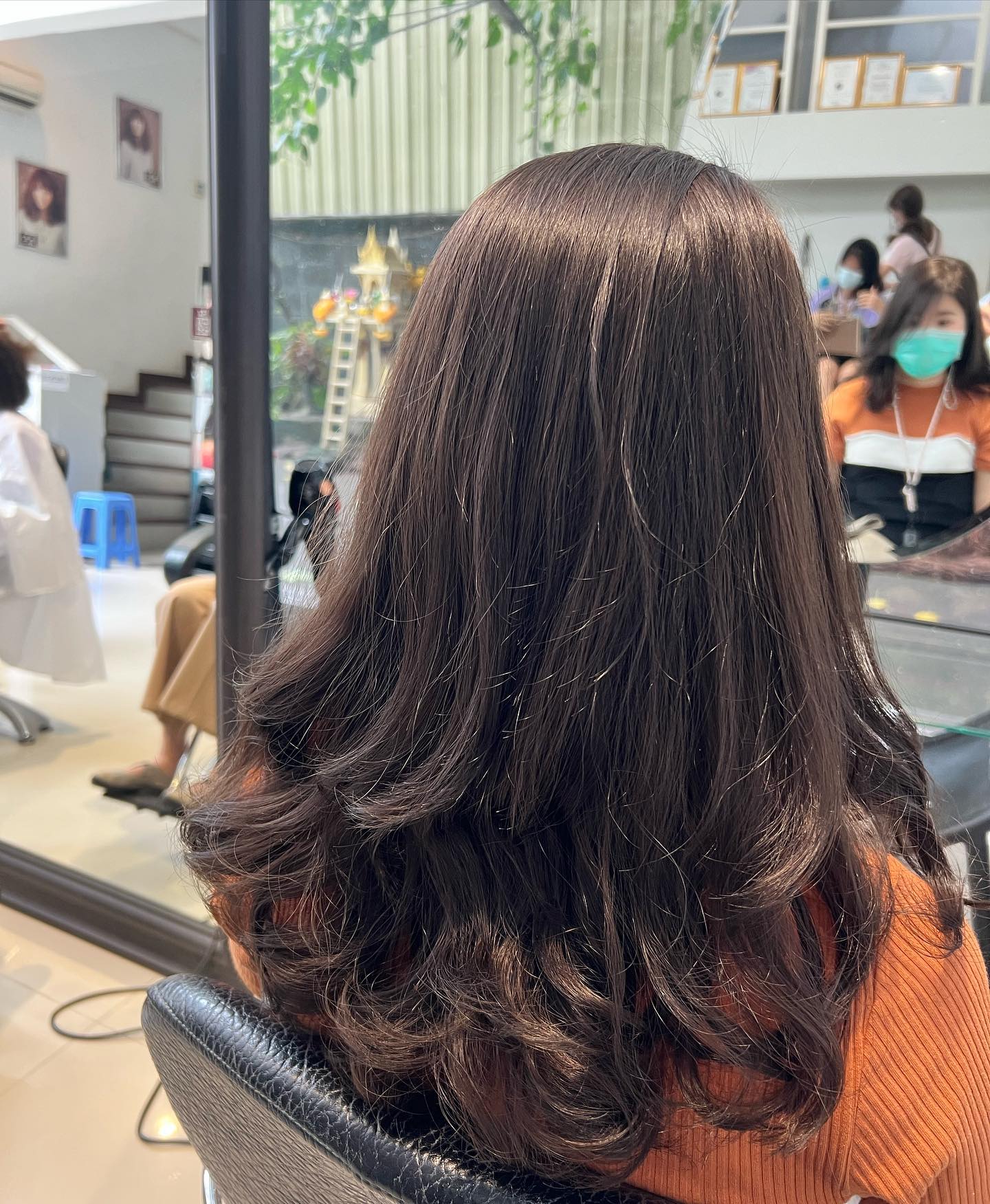 Cut+Color + OLAPLEX + Treatment Milbon สวัสดีคะ ร้านทําผมสไตล์ญี่ปุ่น แถวสีลม สนใจสอบถามและจอง ️Free parking available ทางร้านมีบริการจอดรถฟรีค่ะ
 ร้านทำผมสไตล์ญี่ปุ่น สนใจสอบถามและจองคิวกับทางร้านได้ที่เบอร์ 02-2679-106ค่ะ
.ร้านทำผม 106 ANNEX ‍♀️
เวลาทำการ 10:00 - 19:30  https://lin.ee/Zmaaw5K
Silom 6 (We Space) *รบกวนจองเวลาก่อนมารับบริการทุกครั้งนะคะ
#106hair #106AnnexReMAKE #digitalperm #คะsodaspa #highlightcolor #hairsalon #bangkokbeauty
#bangkok #thailand #ร้านทำผม #กรุงเทพฯ #สีลมซอย6 @ 106 Hair / ANNEX REMAKE
- [ ]