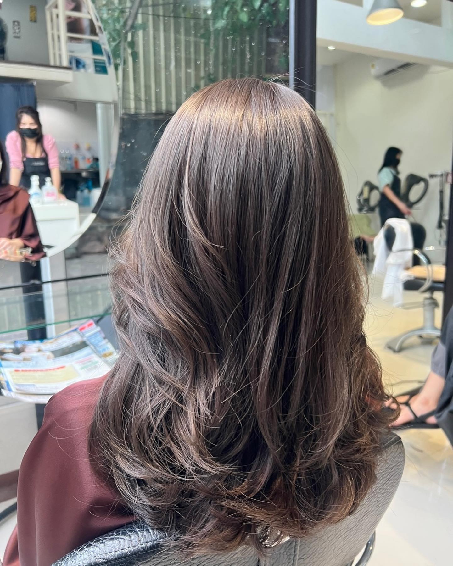 Cut+Color +Soda+ Olaplex+ Treatment Milbon สวัสดีคะร้านเปิดให้บริการแล้วนะคะ ร้านทําผมสไตล์ญี่ปุ่น แถวสีลม สนใจสอบถามและจอง ️Free parking available ทางร้านมีบริการจอดรถฟรีค่ะ
 ร้านทำผมสไตล์ญี่ปุ่น สนใจสอบถามและจองคิวกับทางร้านได้ที่เบอร์ 02-2679-106ค่ะ
.ร้านทำผม 106 ANNEX ‍♀️
เวลาทำการ 10:00 - 19:30  https://lin.ee/Zmaaw5K
Silom 6 (We Space) *รบกวนจองเวลาก่อนมารับบริการทุกครั้งนะคะ
#106hair #106AnnexReMAKE #digitalperm #คะsodaspa #highlightcolor #hairsalon #bangkokbeauty
#bangkok #thailand #ร้านทำผม #กรุงเทพฯ #สีลมซอย6 @ 106 Hair / ANNEX REMAKE
- [ ]