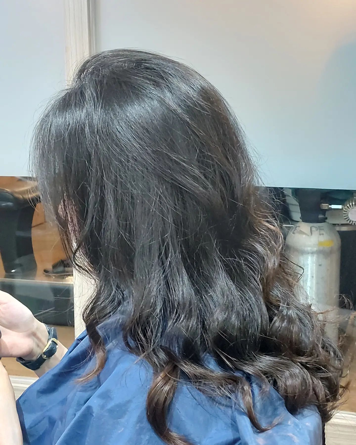 Cut+Digital perm +olaplex +treatment Milbon 
️Free parking available
สามารถโทรจองคิวได้ที่
02-042-8385
LINE Account : https://lin.ee/3NZFLGo
หรือทางเว็บไซด์
https://lilachokkaido.com/booking/
ทางไปเลือก VIP Gift Voucher↓
https://www.gowabi.com/en/provider/lilac-by-106-hair  #ร้านเสริมสวย #ร้านเสริมสวยทองหล่อซอย5 #ทองหล่อซอย5 #thonglorsoi5 #salon #thonglor #salonthonglor #lilacby106 #106hairstudio #バンコク美容室 #バンコク #トンロー美容室 #トンローソイ5 #サロン #bangkok #stylist #perm #digitalperm #color #haircut #milbon #cut #japansalo #beauty #review #Bangkok #hair #Good #lilachokkaido
BOOKING - Spa & Hair LiLAC by 106Hair
...
lilachokkaido.com @ Spa & Hair Lilac by 106Hair