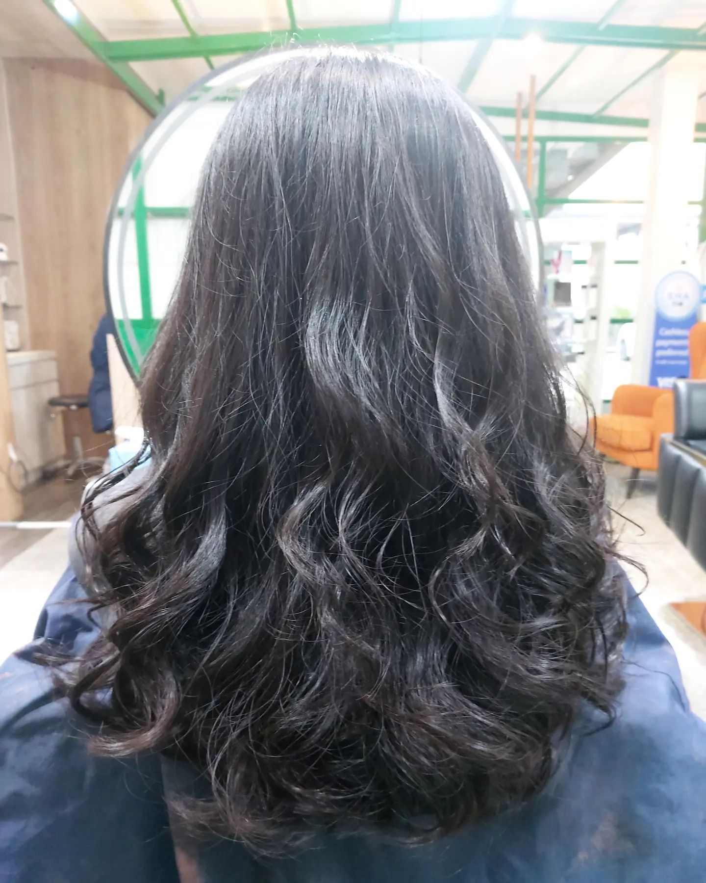 Cut+Digital perm +treatment Milbon 
️Free parking available
สามารถโทรจองคิวได้ที่
02-042-8385
LINE Account : https://lin.ee/3NZFLGo
หรือทางเว็บไซด์
https://lilachokkaido.com/booking/
ทางไปเลือก VIP Gift Voucher↓
https://www.gowabi.com/en/provider/lilac-by-106-hair  #ร้านเสริมสวย #ร้านเสริมสวยทองหล่อซอย5 #ทองหล่อซอย5 #thonglorsoi5 #salon #thonglor #salonthonglor #lilacby106 #106hairstudio #バンコク美容室 #バンコク #トンロー美容室 #トンローソイ5 #サロン #bangkok #stylist #perm #digitalperm #color #haircut #milbon #cut #japansalo #beauty #review #Bangkok #hair #Good #lilachokkaido
BOOKING - Spa & Hair LiLAC by 106Hair
...
lilachokkaido.com @ Spa & Hair Lilac by 106Hair