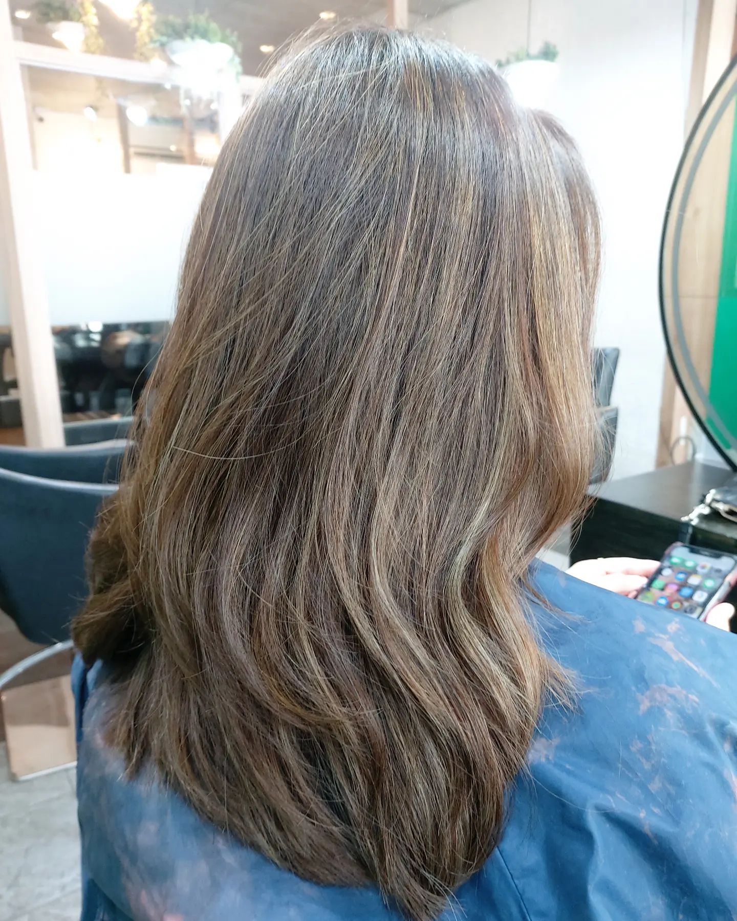 Cut+Highlight +color +olaplex +treatment Milbon 
️Free parking available
สามารถโทรจองคิวได้ที่
02-042-8385
LINE Account : https://lin.ee/3NZFLGo
หรือทางเว็บไซด์
https://lilachokkaido.com/booking/
ทางไปเลือก VIP Gift Voucher↓
https://www.gowabi.com/en/provider/lilac-by-106-hair  #ร้านเสริมสวย #ร้านเสริมสวยทองหล่อซอย5 #ทองหล่อซอย5 #thonglorsoi5 #salon #thonglor #salonthonglor #lilacby106 #106hairstudio #バンコク美容室 #バンコク #トンロー美容室 #トンローソイ5 #サロン #bangkok #stylist #perm #digitalperm #color #haircut #milbon #cut #japansalo #beauty #review #Bangkok #hair #Good #lilachokkaido
BOOKING - Spa & Hair LiLAC by 106Hair
...
lilachokkaido.com @ Spa & Hair Lilac by 106Hair