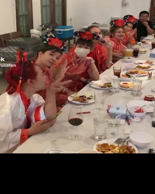 akru family 
🥳Party chinese theme
Thank you my boss 
#ร้านทำผมสไตล์ญี่ปุ่น #ร้านทำผมที่ต้องแนะนำ #ร้านทำผมที่กำลังมาแรง #akru