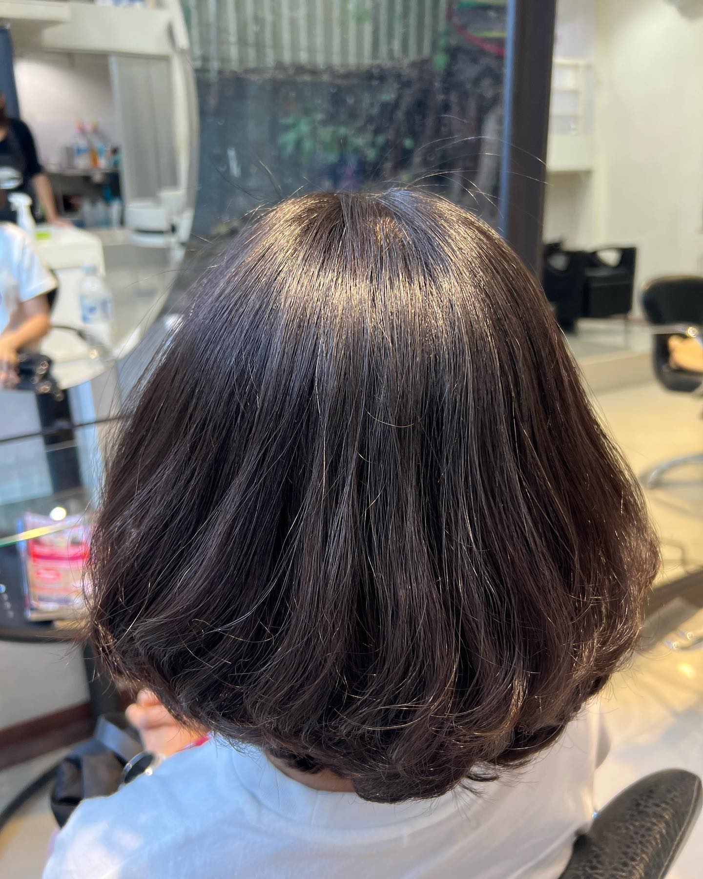 Cut+ Digital perm + Olaplex+ Milbon smooth Treatment +Sodaสวัสดีคะ ร้านทําผมสไตล์ญี่ปุ่น แถวสีลม สนใจสอบถามและจอง ️Free parking available ทางร้านมีบริการจอดรถฟรีค่ะ สนใจสอบถามและจองคิวกับทางร้านได้ที่เบอร์ 02-2679-106ค่ะ
.ร้านทำผม 106 ANNEX ‍♀️
เวลาทำการ 10:00 - 19:30  https://lin.ee/Zmaaw5K
Silom 6 (We Space) *รบกวนจองเวลาก่อนมารับบริการทุกครั้งนะคะ
#106hair #106AnnexReMAKE #digitalperm #คะsodaspa #highlightcolor #hairsalon #bangkokbeauty
#bangkok #thailand #ร้านทำผม #กรุงเทพฯ #สีลมซอย6 @ 106 Hair / ANNEX REMAKE
- [ ]