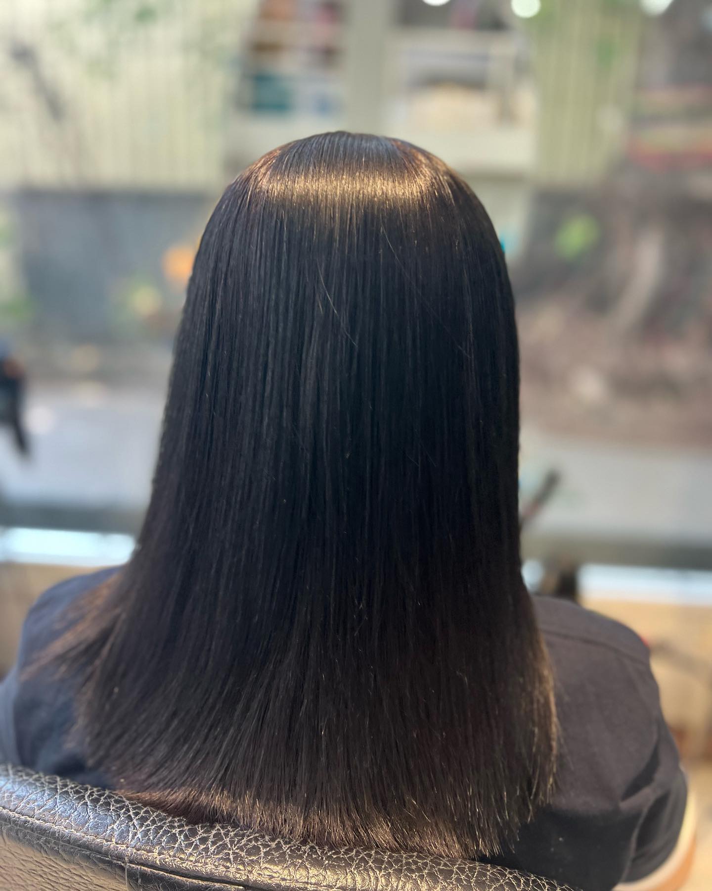 Cut+ Hair Straightening +Olaplex+ Milbon smooth Treatment +Sodaสวัสดีคะ ร้านทําผมสไตล์ญี่ปุ่น แถวสีลม สนใจสอบถามและจอง ️Free parking available ทางร้านมีบริการจอดรถฟรีค่ะ สนใจสอบถามและจองคิวกับทางร้านได้ที่เบอร์ 02-2679-106ค่ะ
.ร้านทำผม 106 ANNEX ‍♀️
เวลาทำการ 10:00 - 19:30  https://lin.ee/Zmaaw5K
Silom 6 (We Space) *รบกวนจองเวลาก่อนมารับบริการทุกครั้งนะคะ
#106hair #106AnnexReMAKE #digitalperm #คะsodaspa #highlightcolor #hairsalon #bangkokbeauty
#bangkok #thailand #ร้านทำผม #กรุงเทพฯ #สีลมซอย6 @ 106 Hair / ANNEX REMAKE
- [ ]